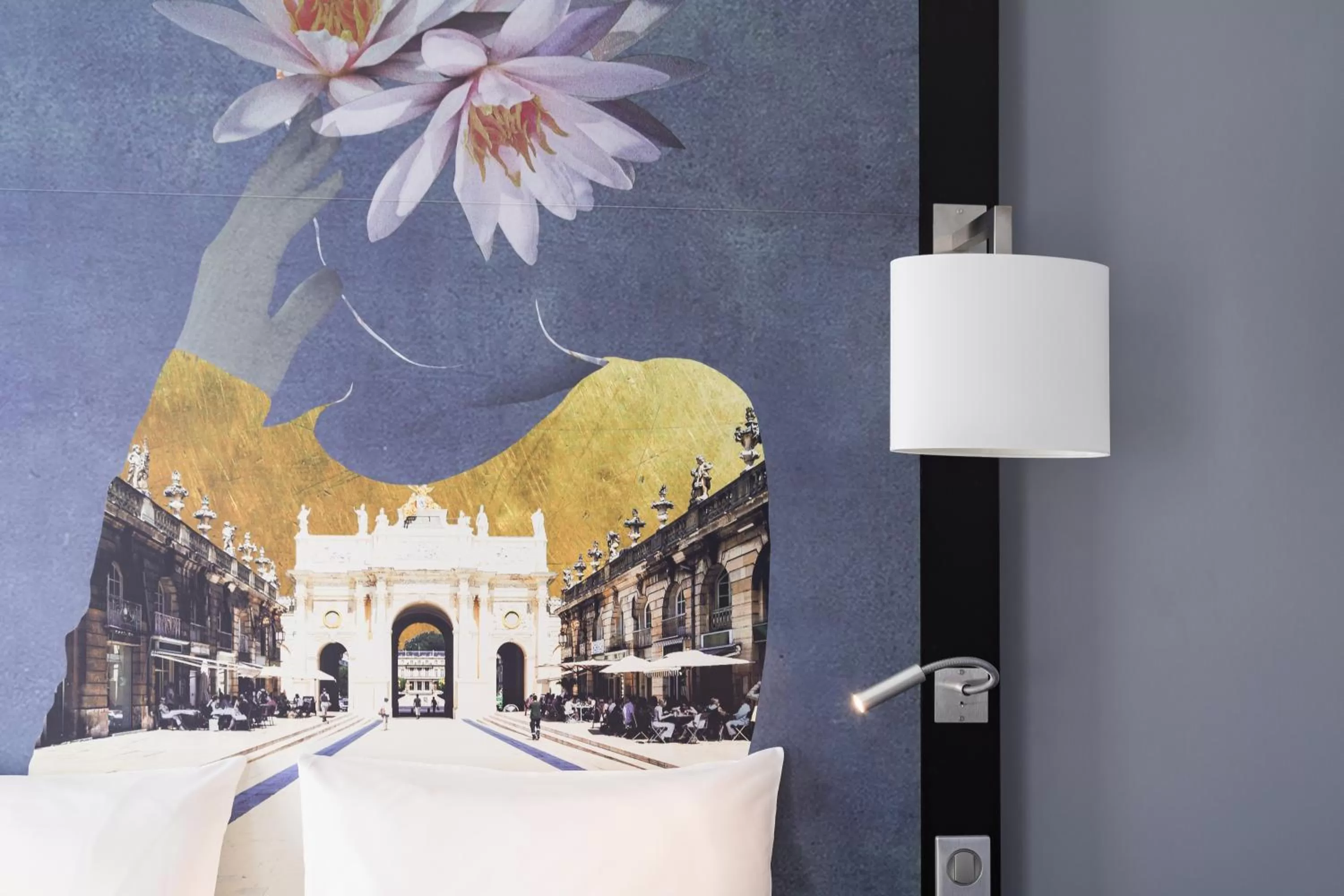 Decorative detail, Bed in Mercure Nancy Centre Place Stanislas