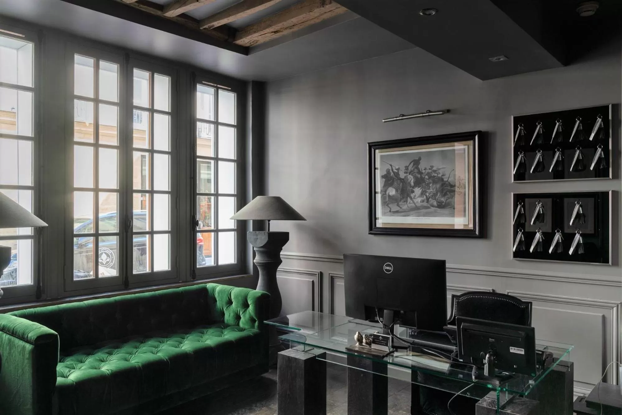 Lobby or reception in Hotel Saint-Louis en L'Isle - Notre-Dame