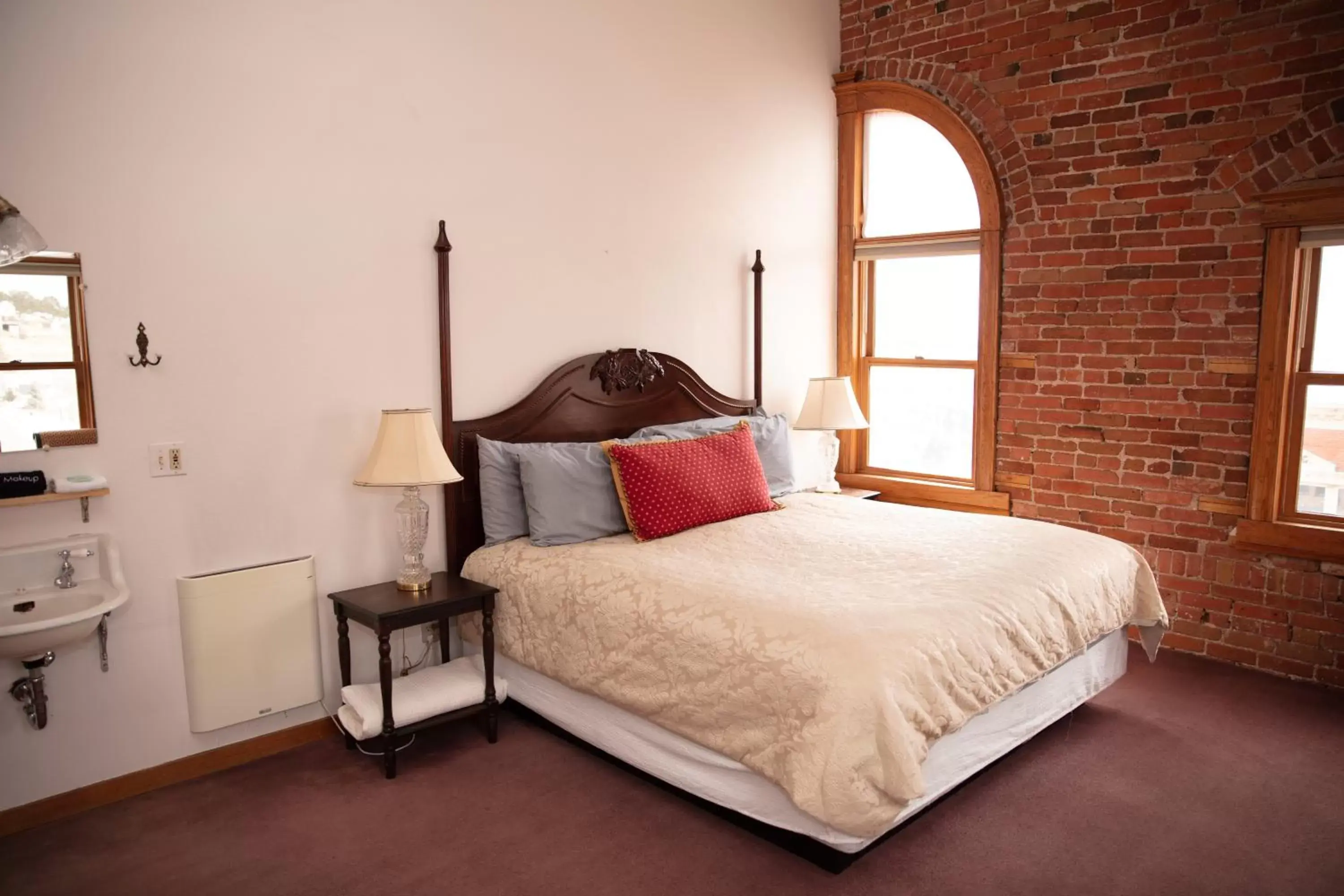 Superior King Room in The Victor Hotel Superior King Room in The Victor Hotel