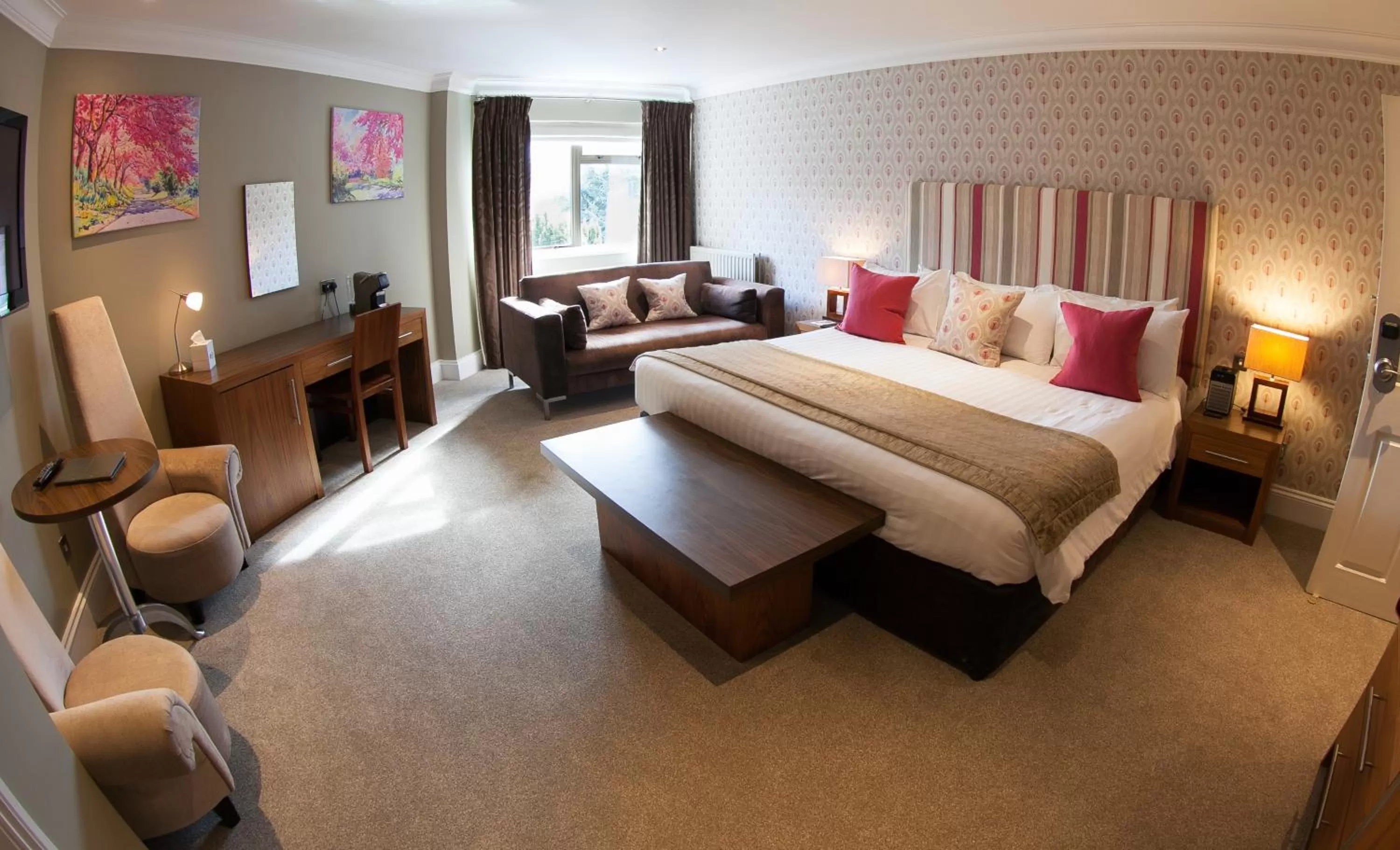 Photo of the whole room, Bed in Best Western Plus Centurion Hotel