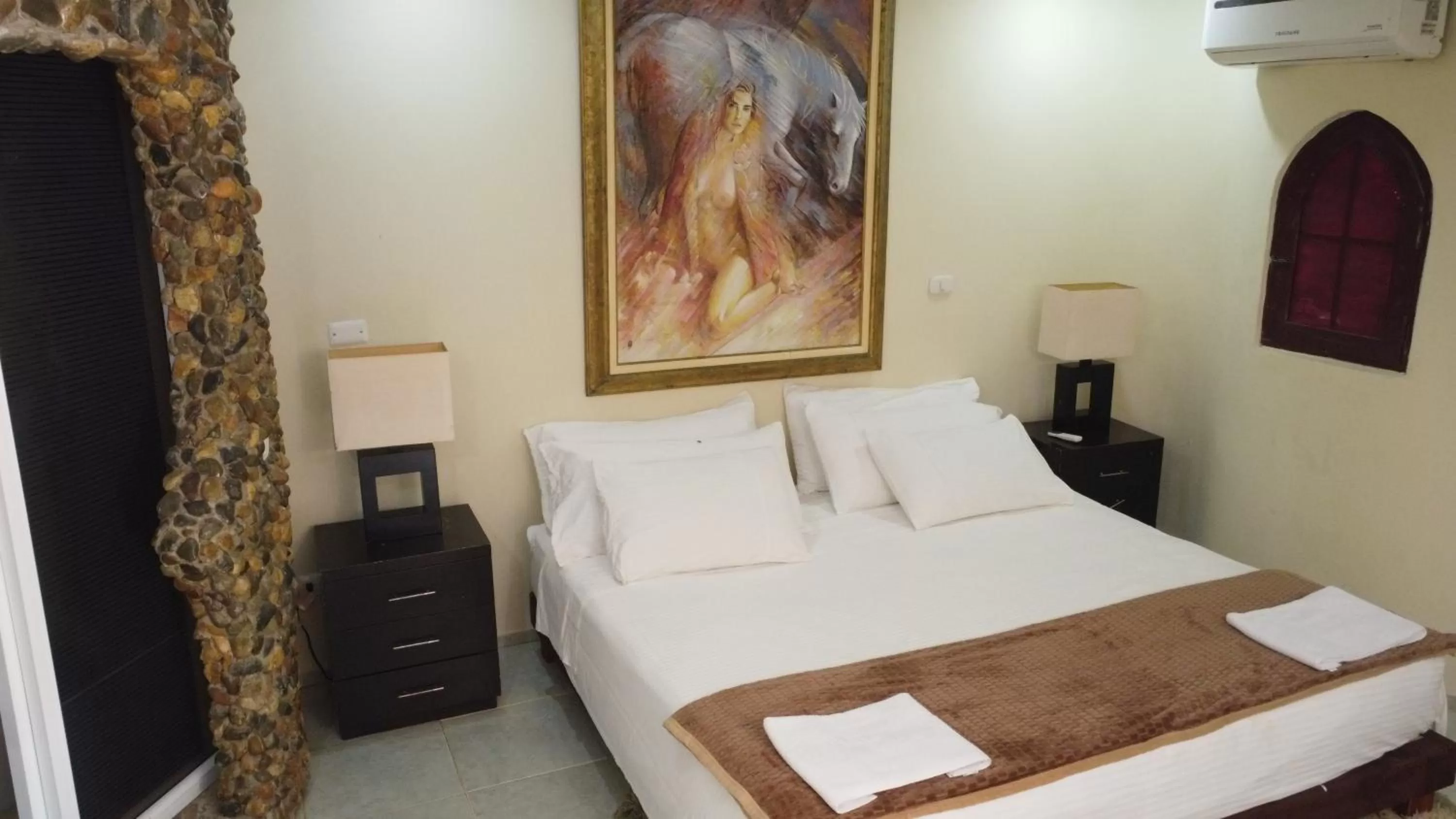 Bed in Eco-Hotel Villa Elina