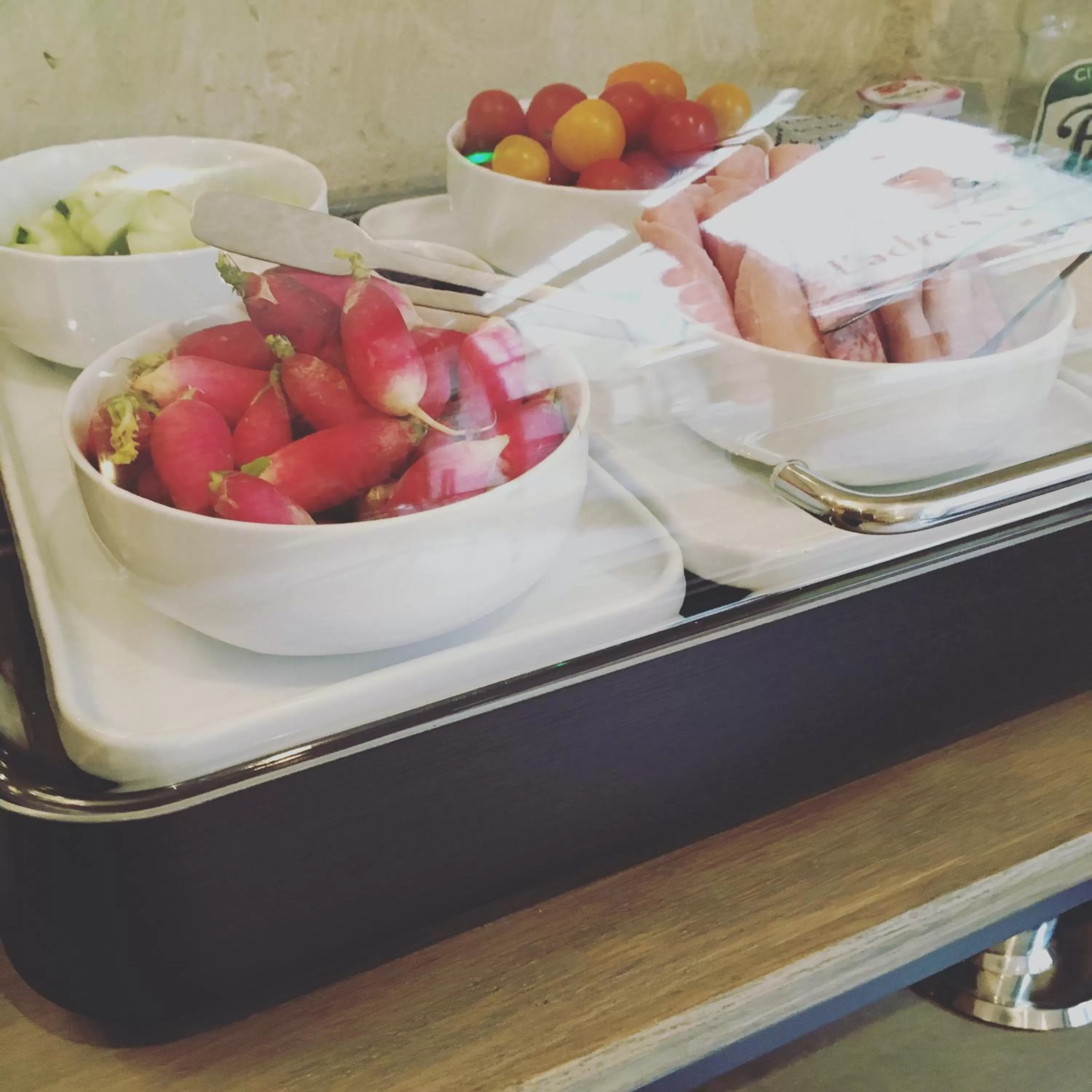 Buffet breakfast in Hôtel L'Adresse
