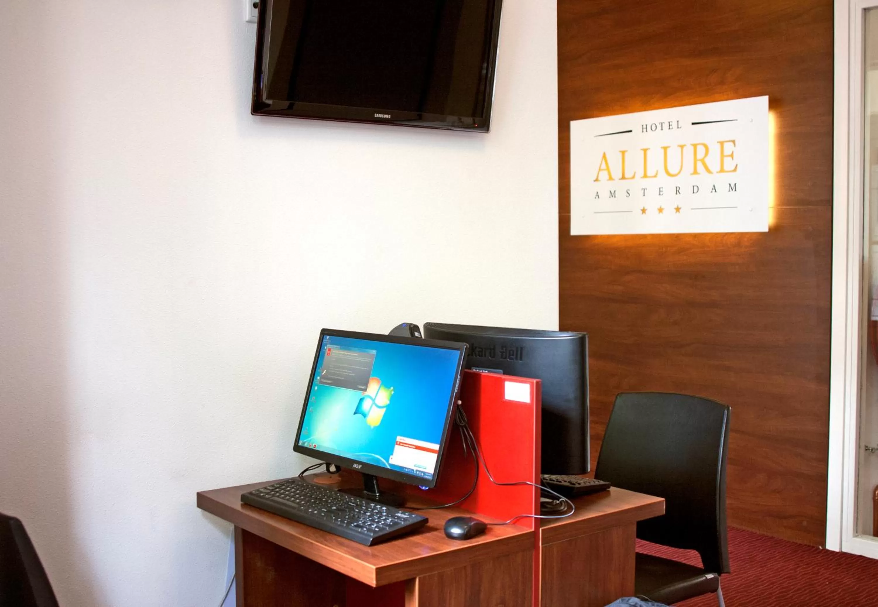 TV and multimedia in Hotel Allure