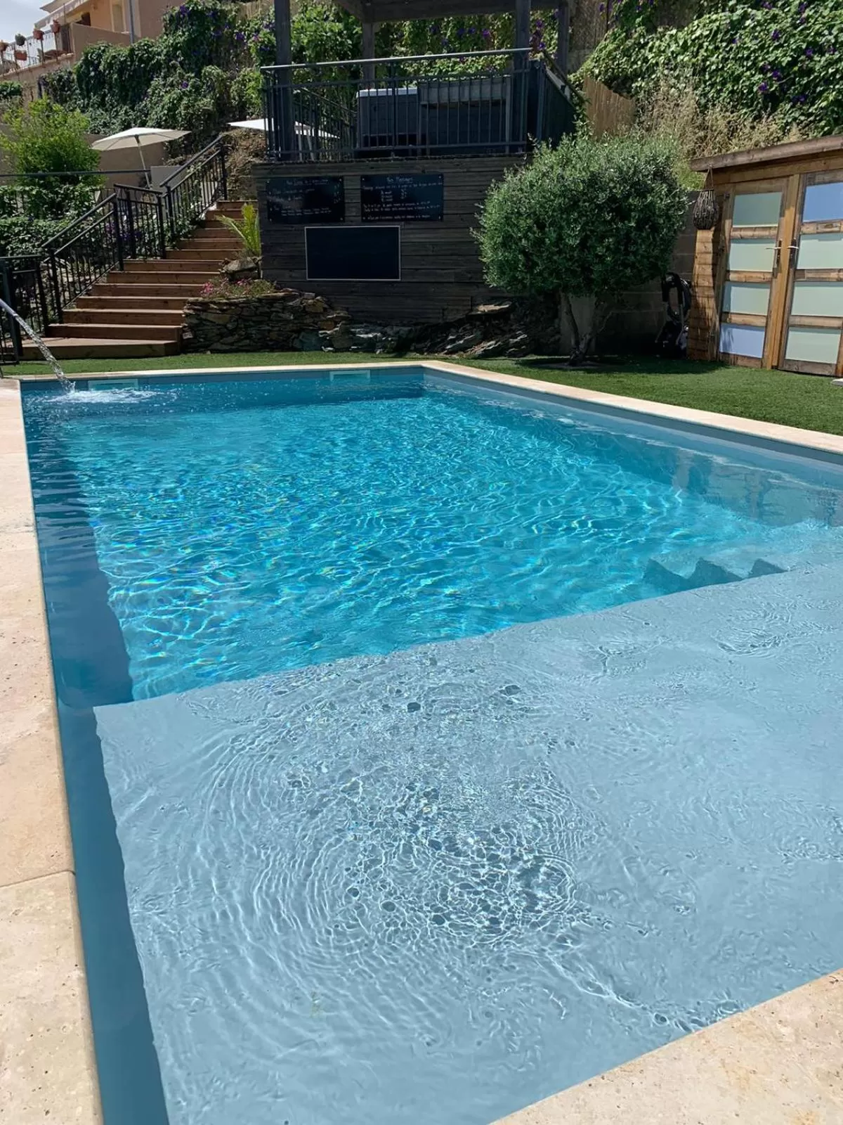 Swimming Pool in Hôtel Calavita Rooftop & Spa