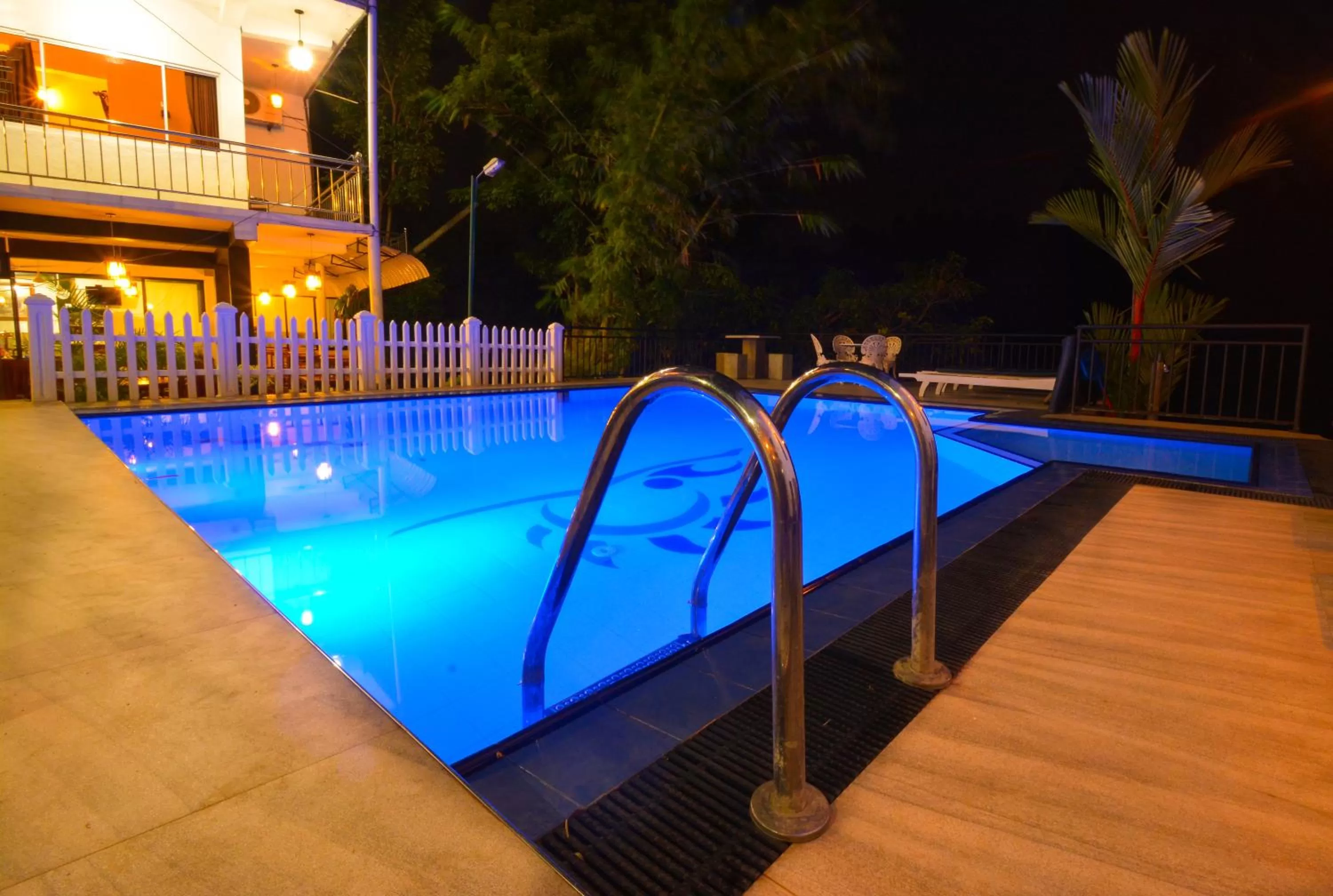 Night in Kandy Riverside Villa