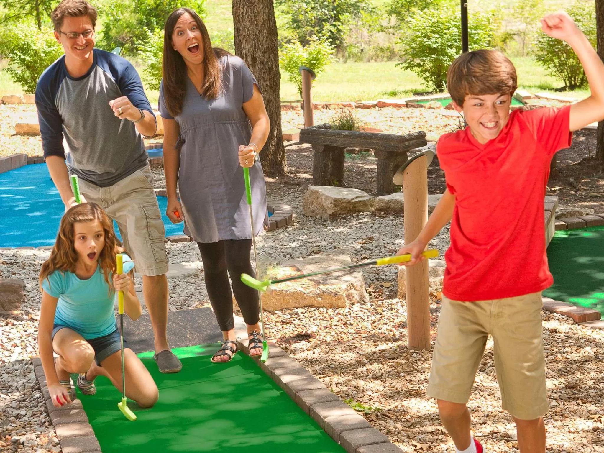 Facade/entrance in Branson Hillside Hotel