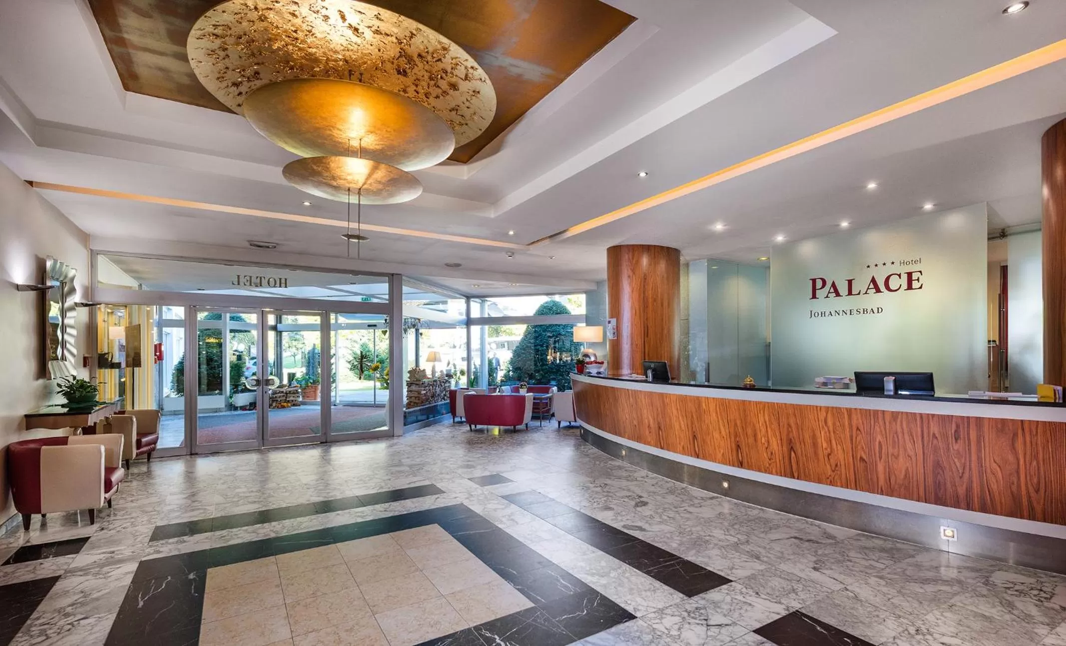 Lobby or reception in Johannesbad Hotel Palace - Kinder bis 11 kostenfrei bis Dez