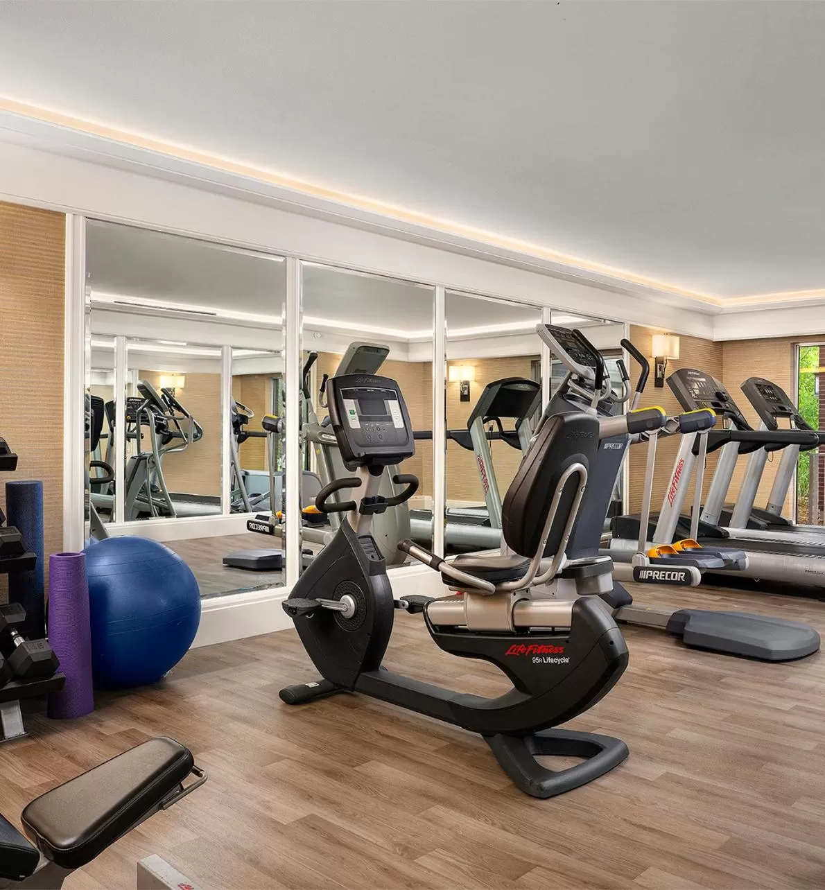 Fitness centre/facilities in Little America Hotel Flagstaff