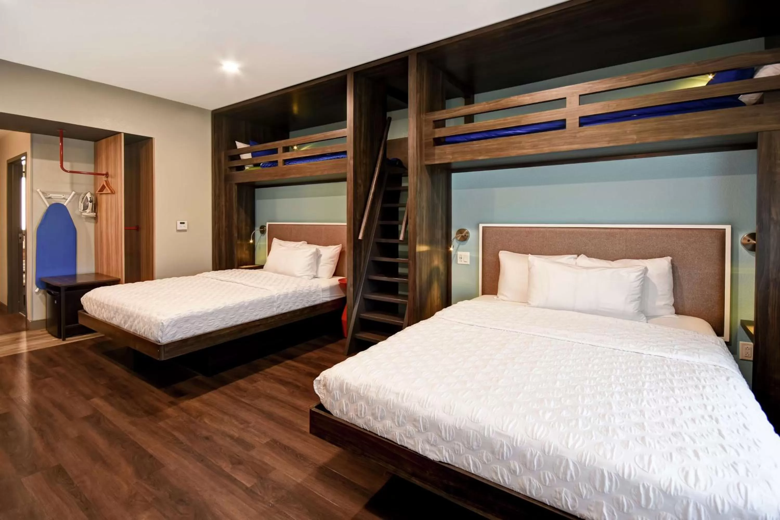 Bed in Tru By Hilton Pigeon Forge