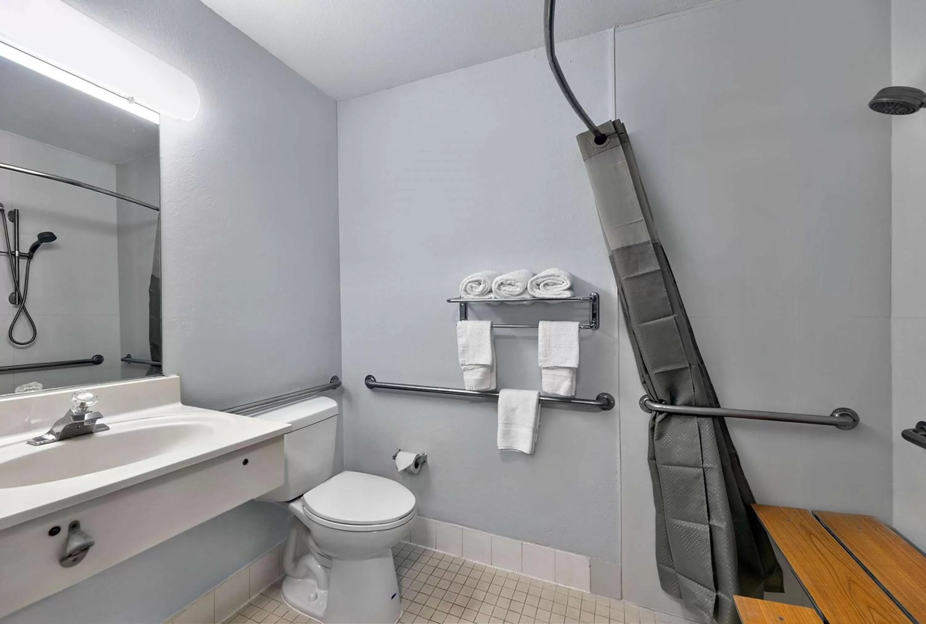 Bathroom in Studio 6-North Richland Hills, TX - Fort Worth