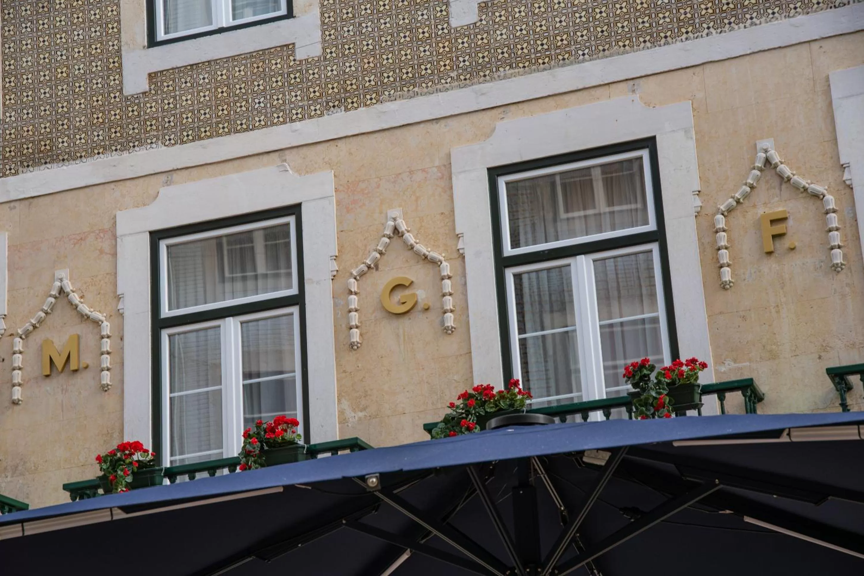 Facade/entrance in Be Poet Baixa Hotel