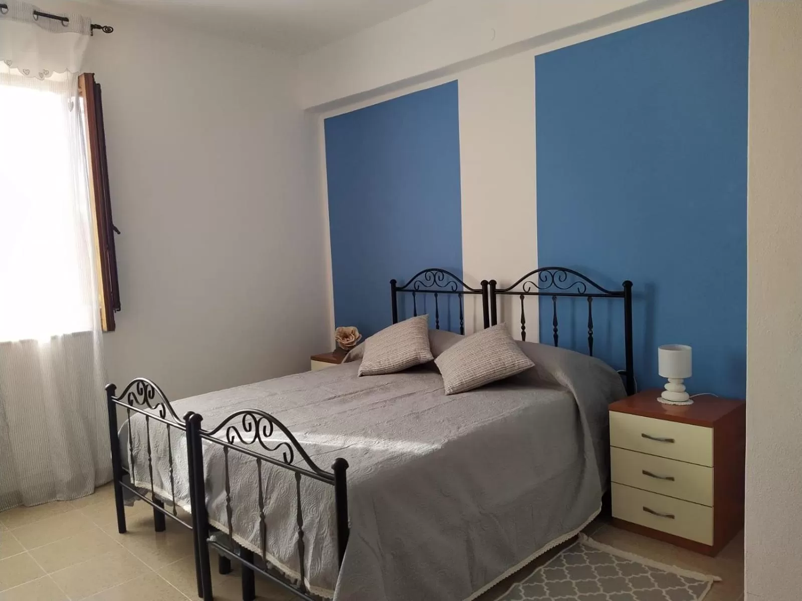 Bed in VILLA MARTA a due passi dalla clinica ortopedica Rizzoli e da Villa Santa Teresa