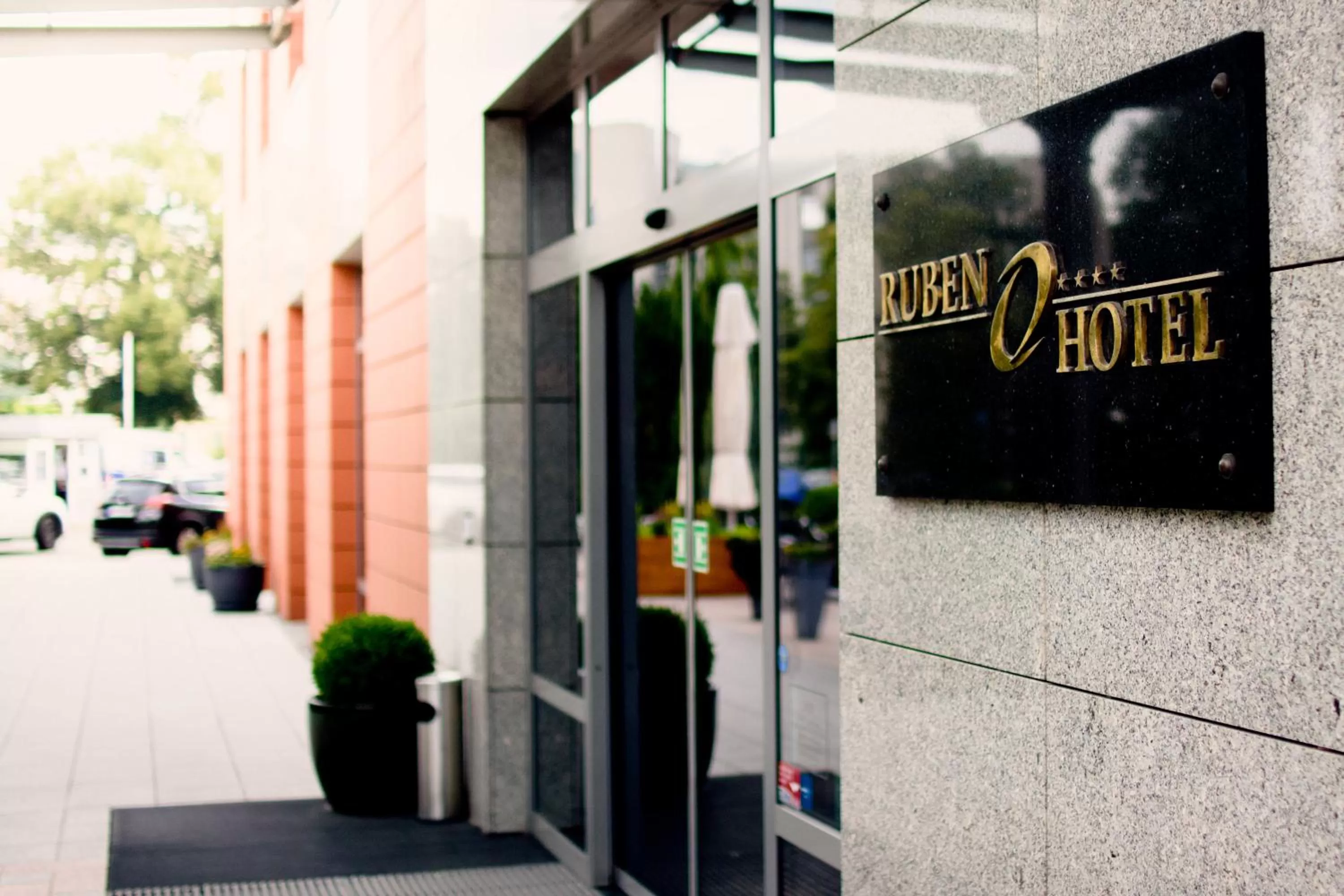 Facade/entrance in Ruben Hotel Zielona Góra