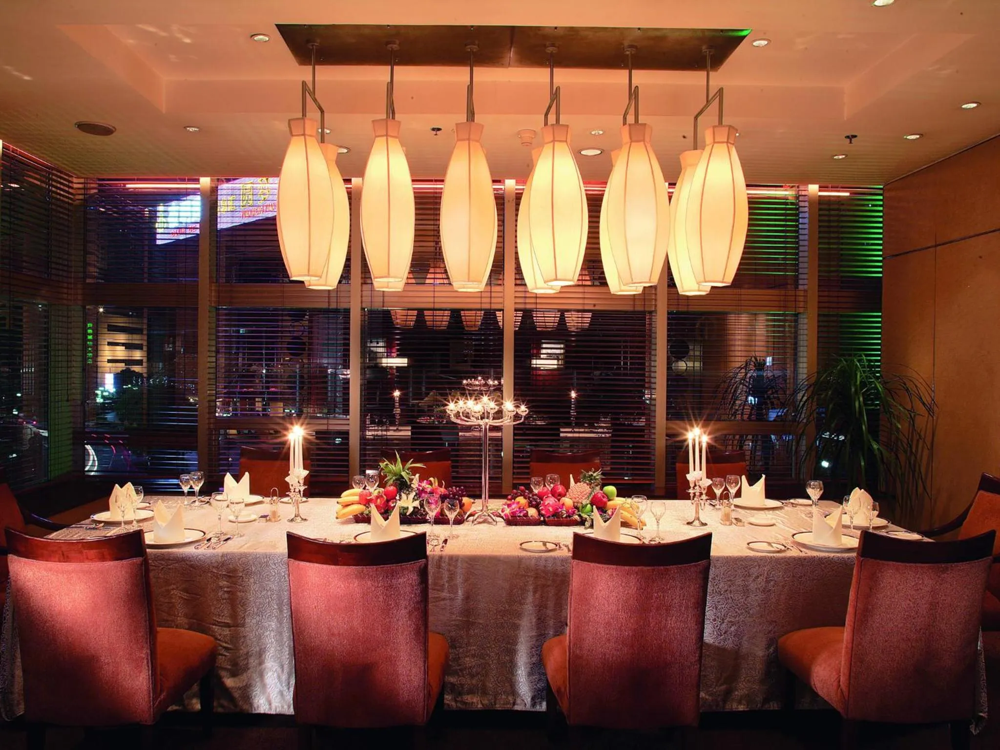 Restaurant/places to eat in Jinling Purple Mountain Hotel Shanghai（Shanghai Grand Trustel Purple Mountain Hotel）