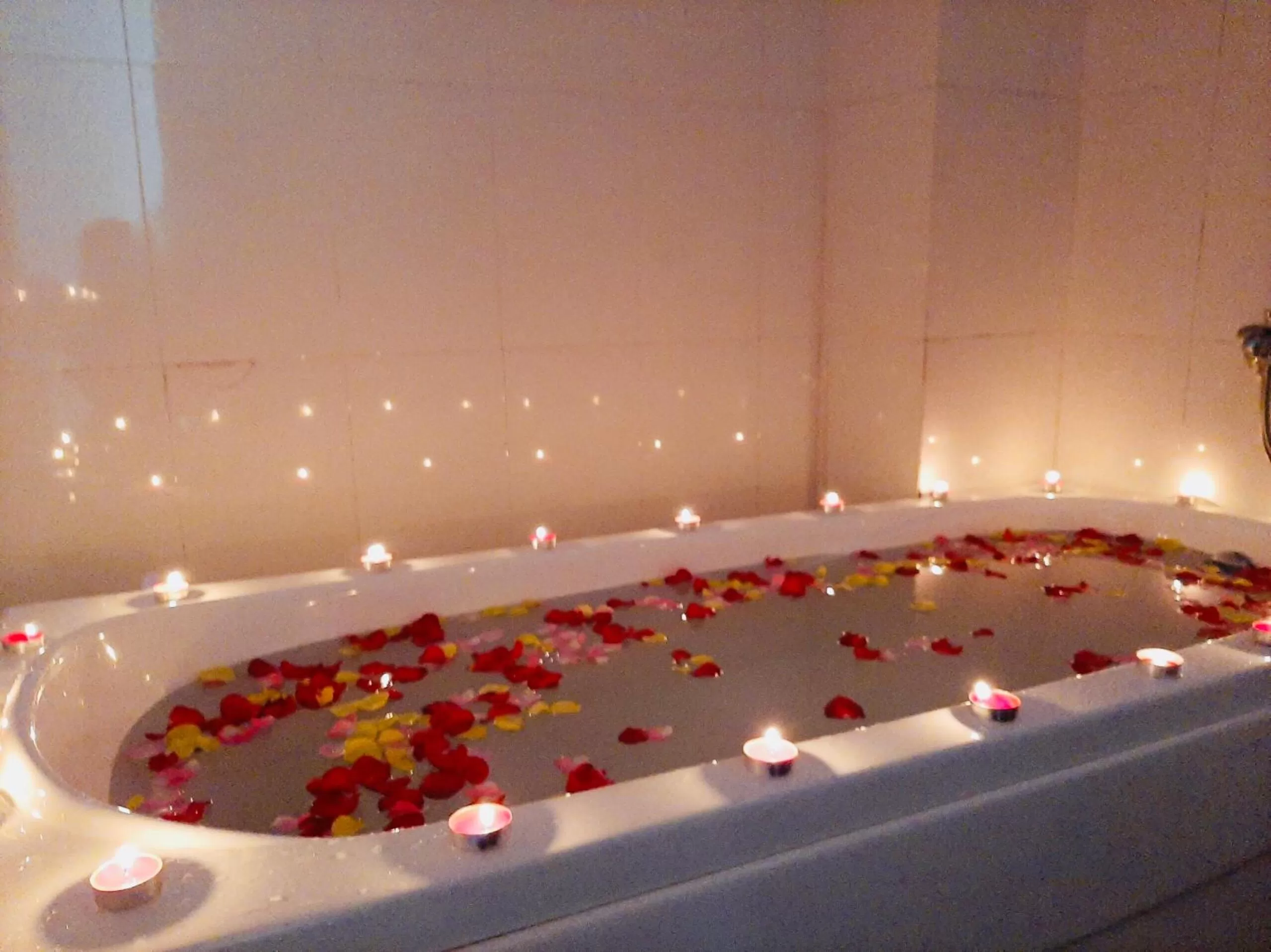 Bathroom in D'Villa Hotel - Homestay