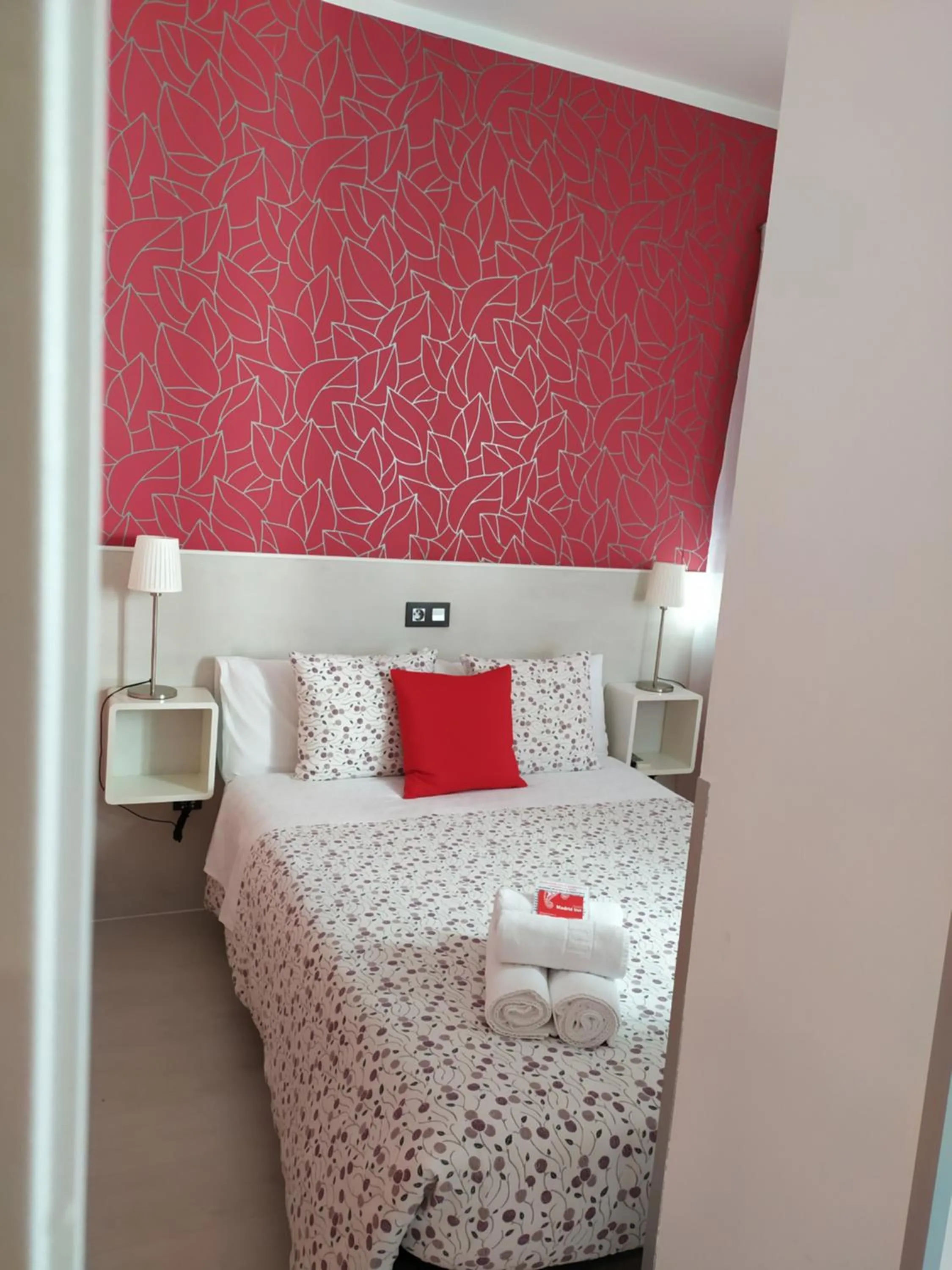 Bed in Hostal Inn Madrid
