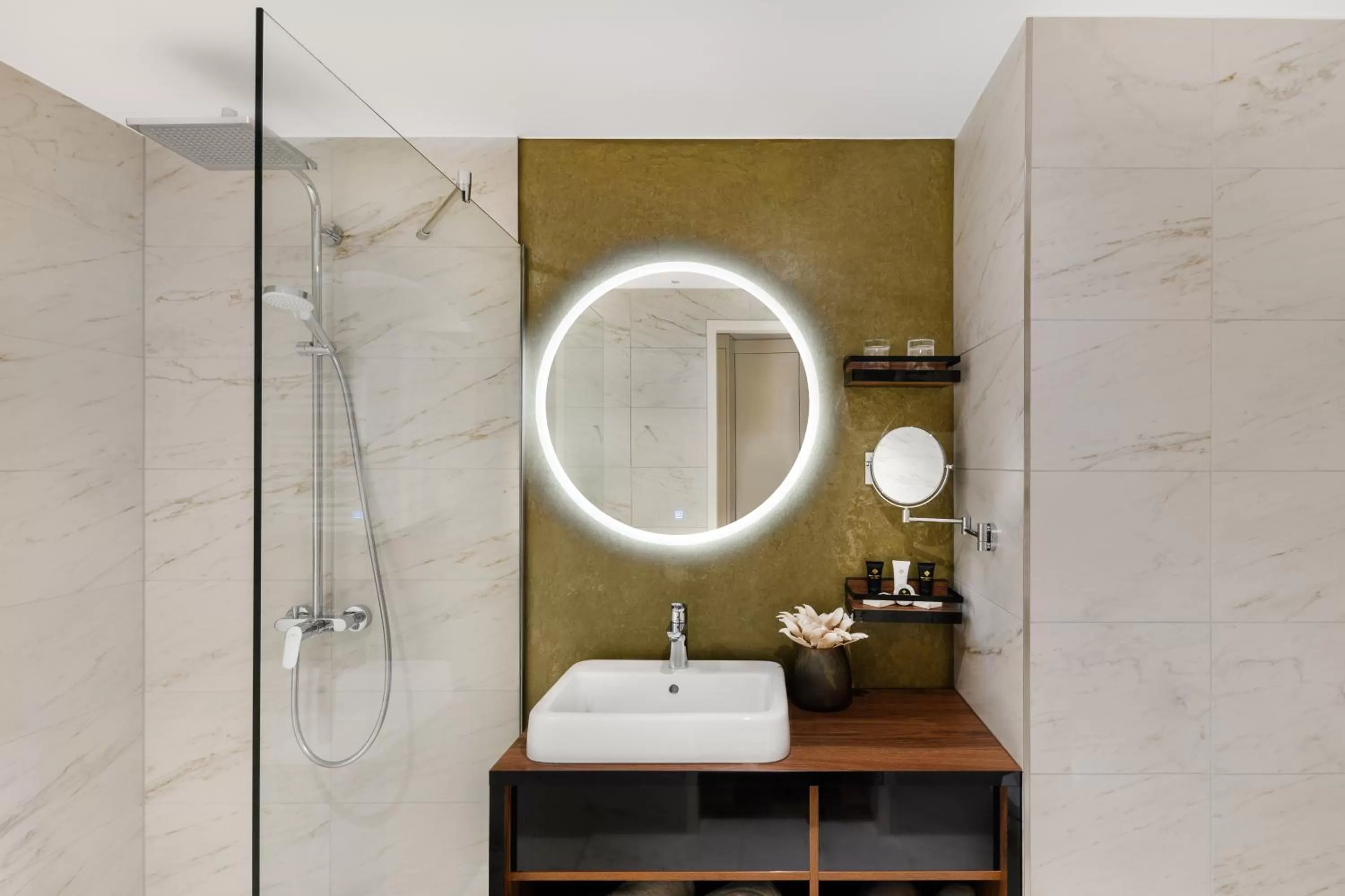 Bathroom in Grand Hotel Esztergom