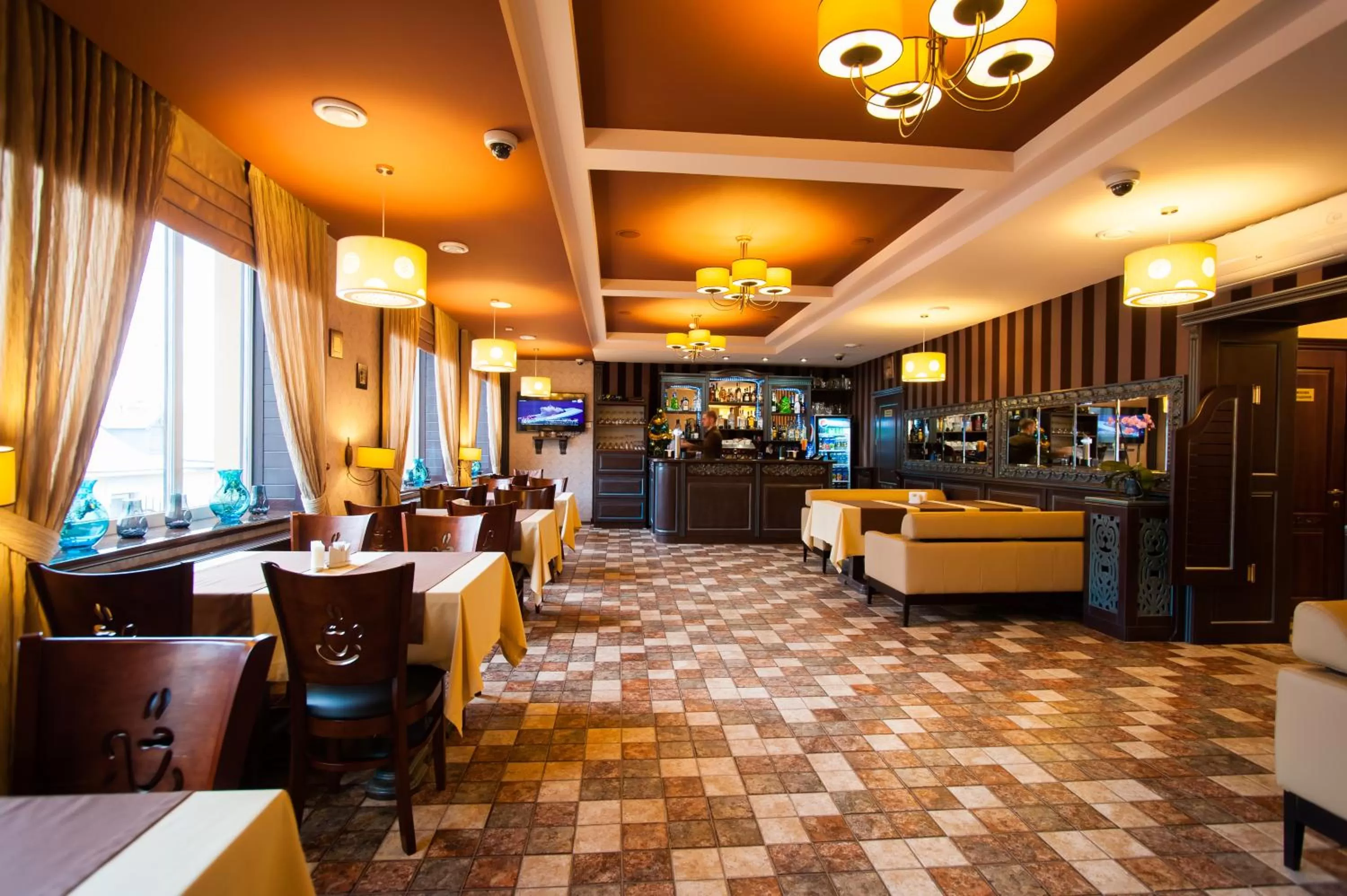 Restaurant/places to eat in Harvest