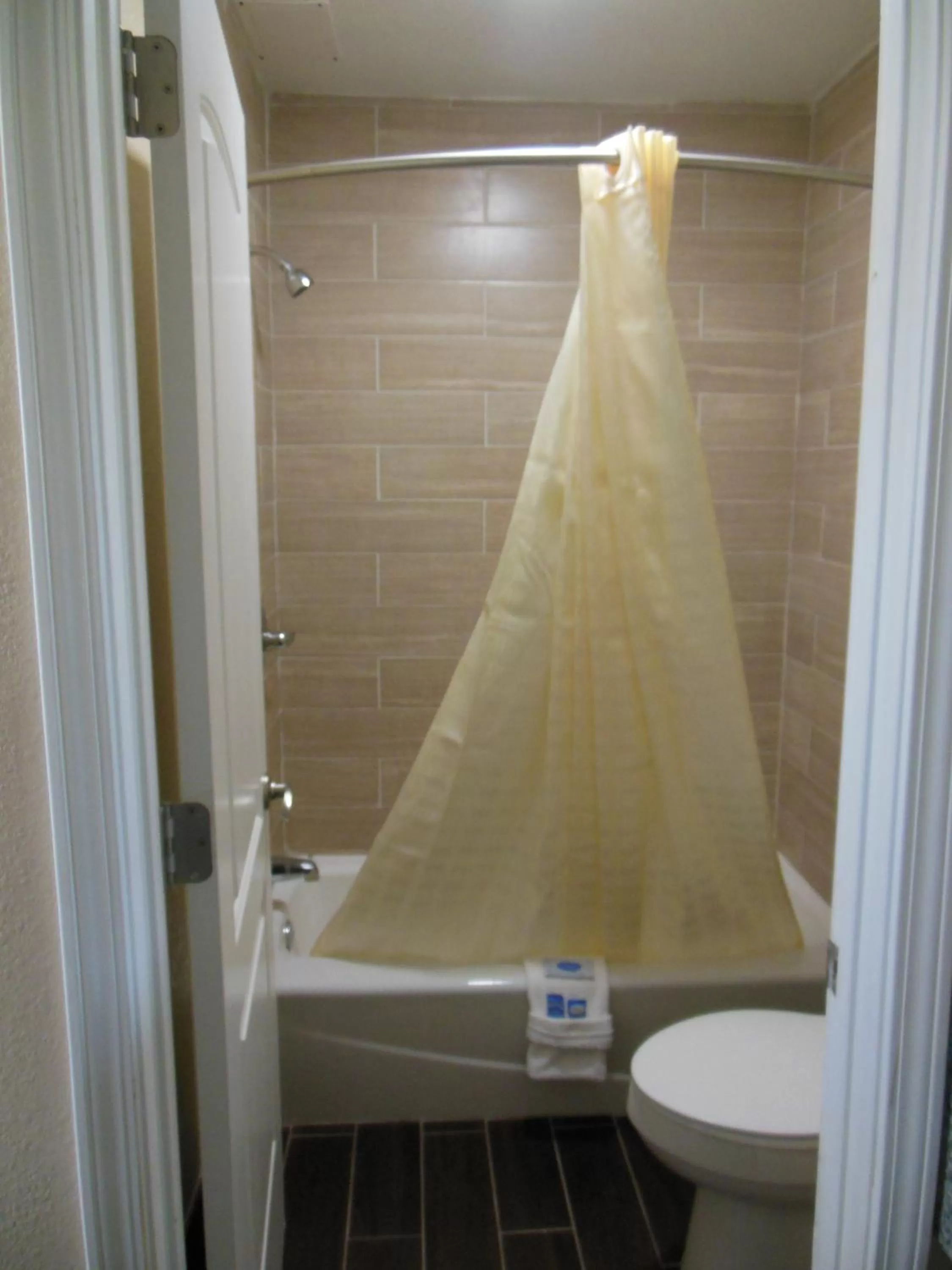 Shower in Route 66 Inn