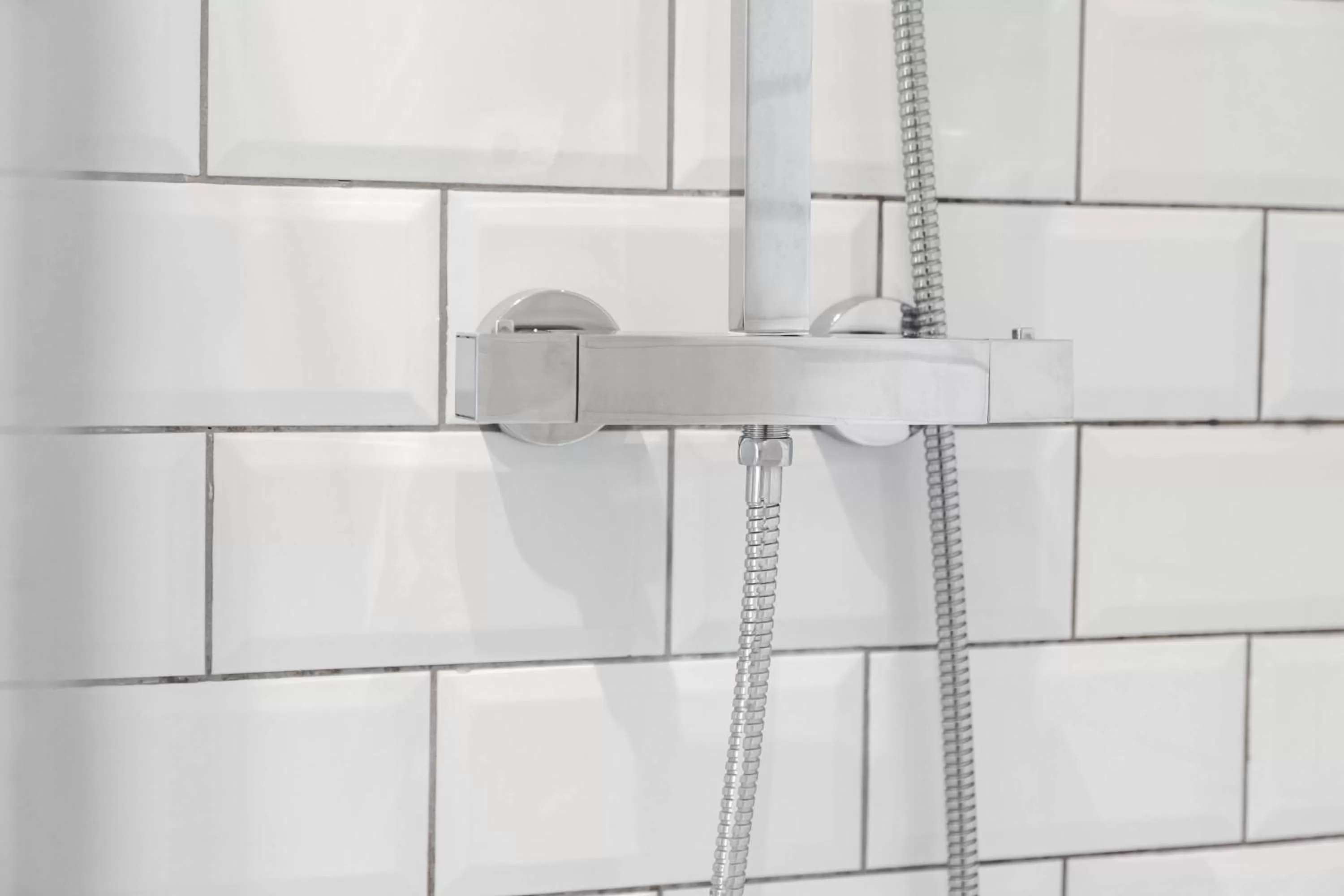 Shower, Bathroom in Onyx O2 Arena Brindley Place Broad Street Large Spacious Apartment