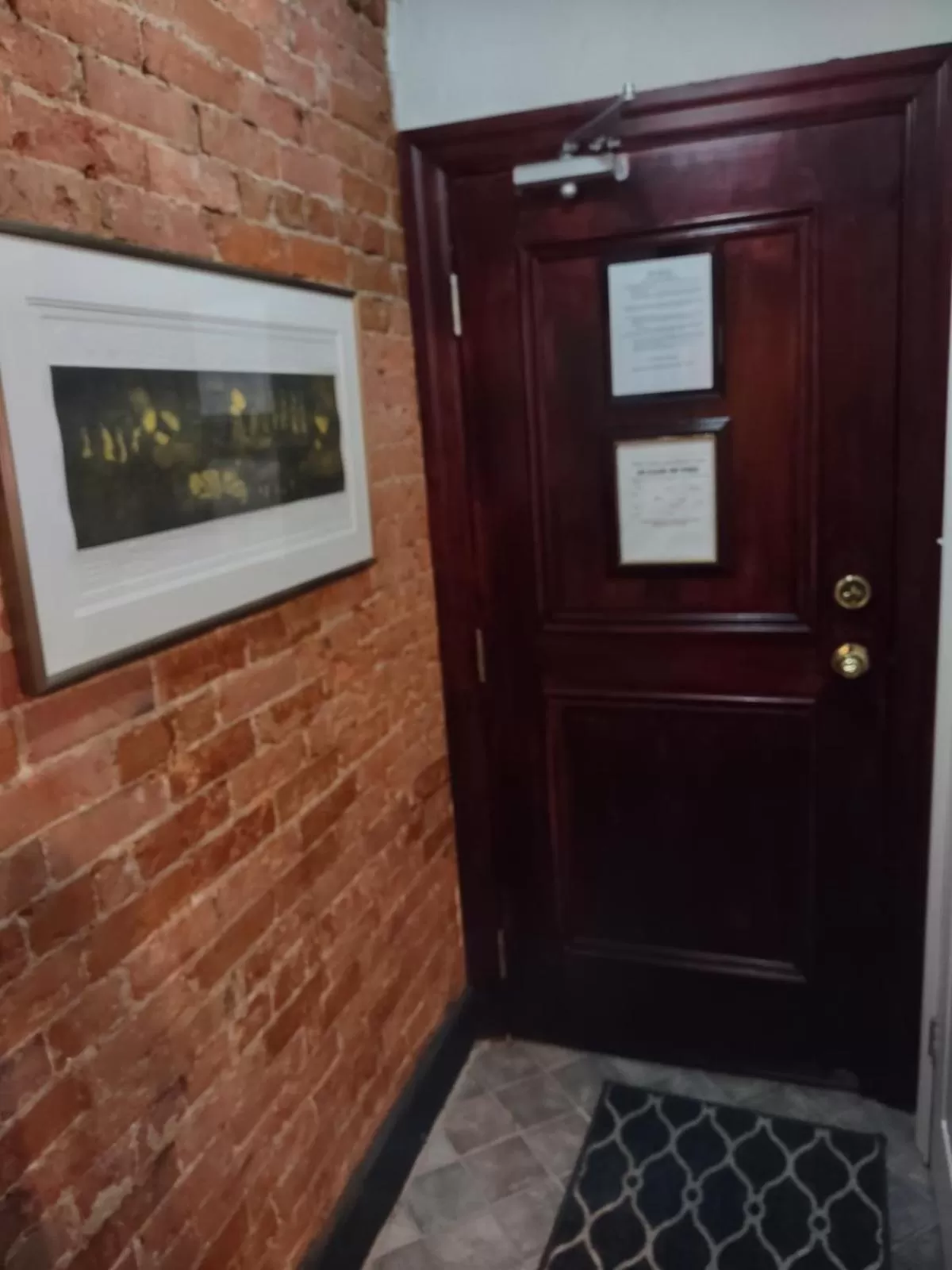 Decorative detail, Bathroom in The King George Inn