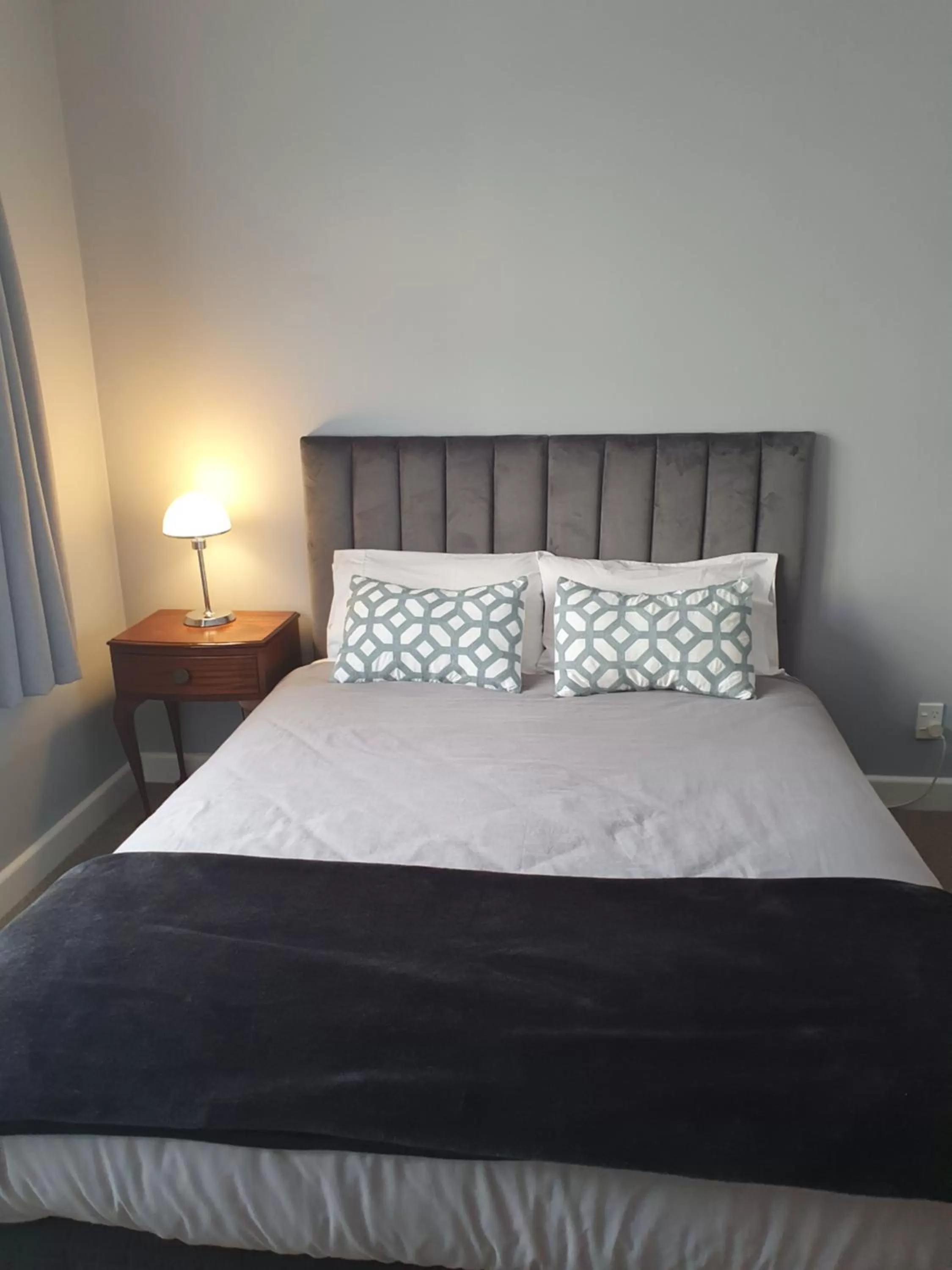 Bedroom, Bed in Gardner Court Motel