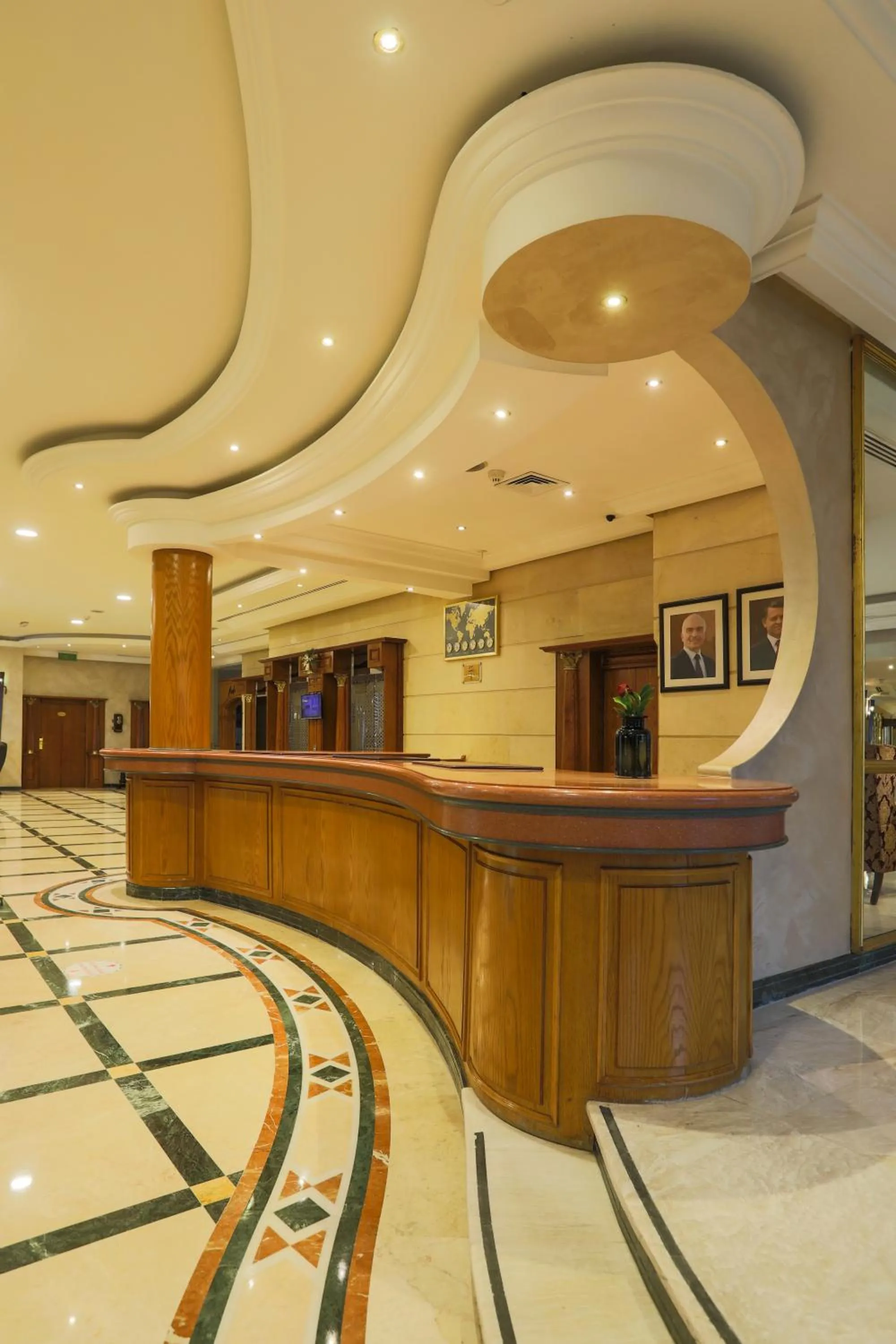 Lobby or reception in Bristol Hotel
