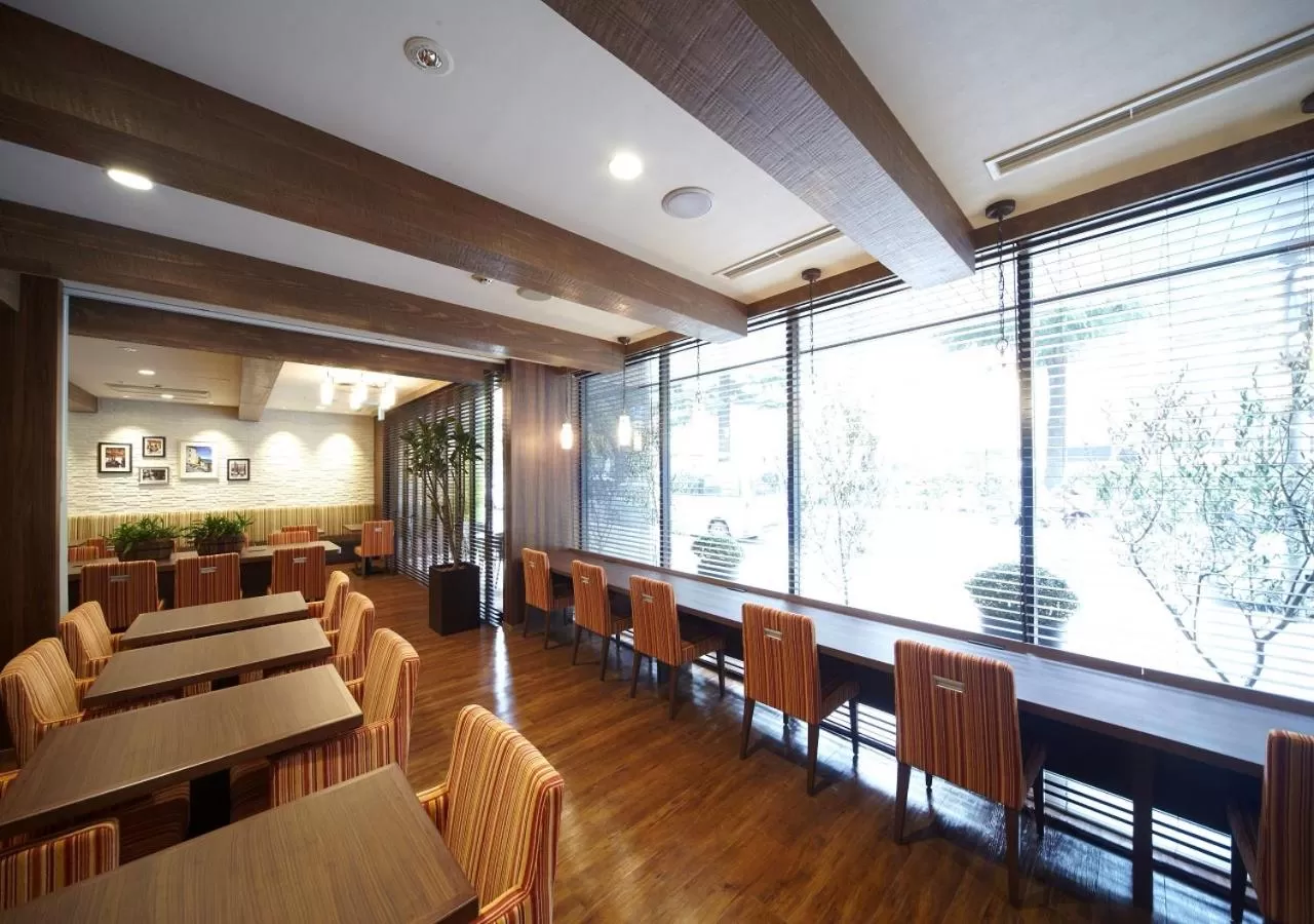 Restaurant/places to eat in Dormy Inn Hiroshima