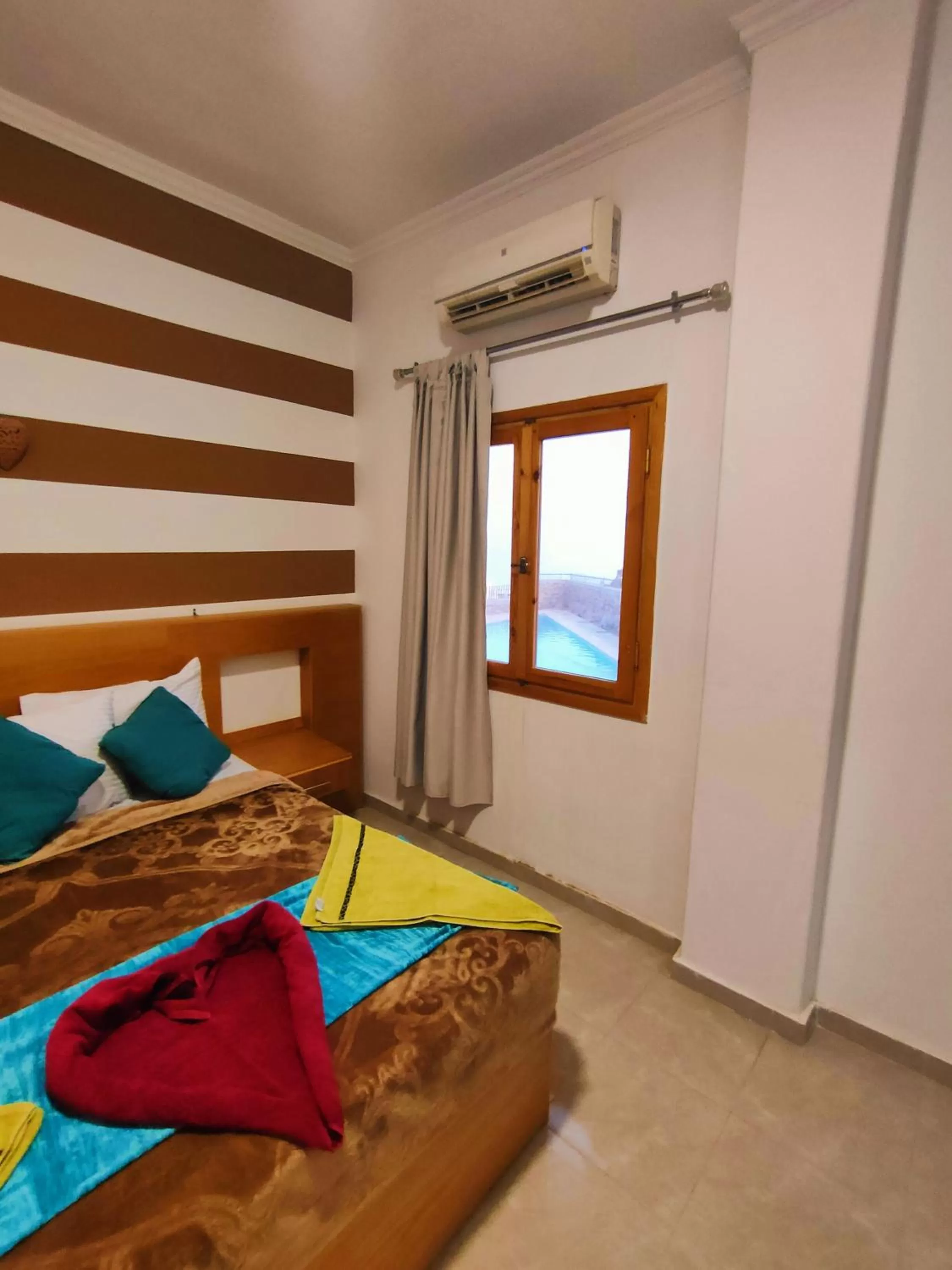 Bed in Seaview Panorama Boatel