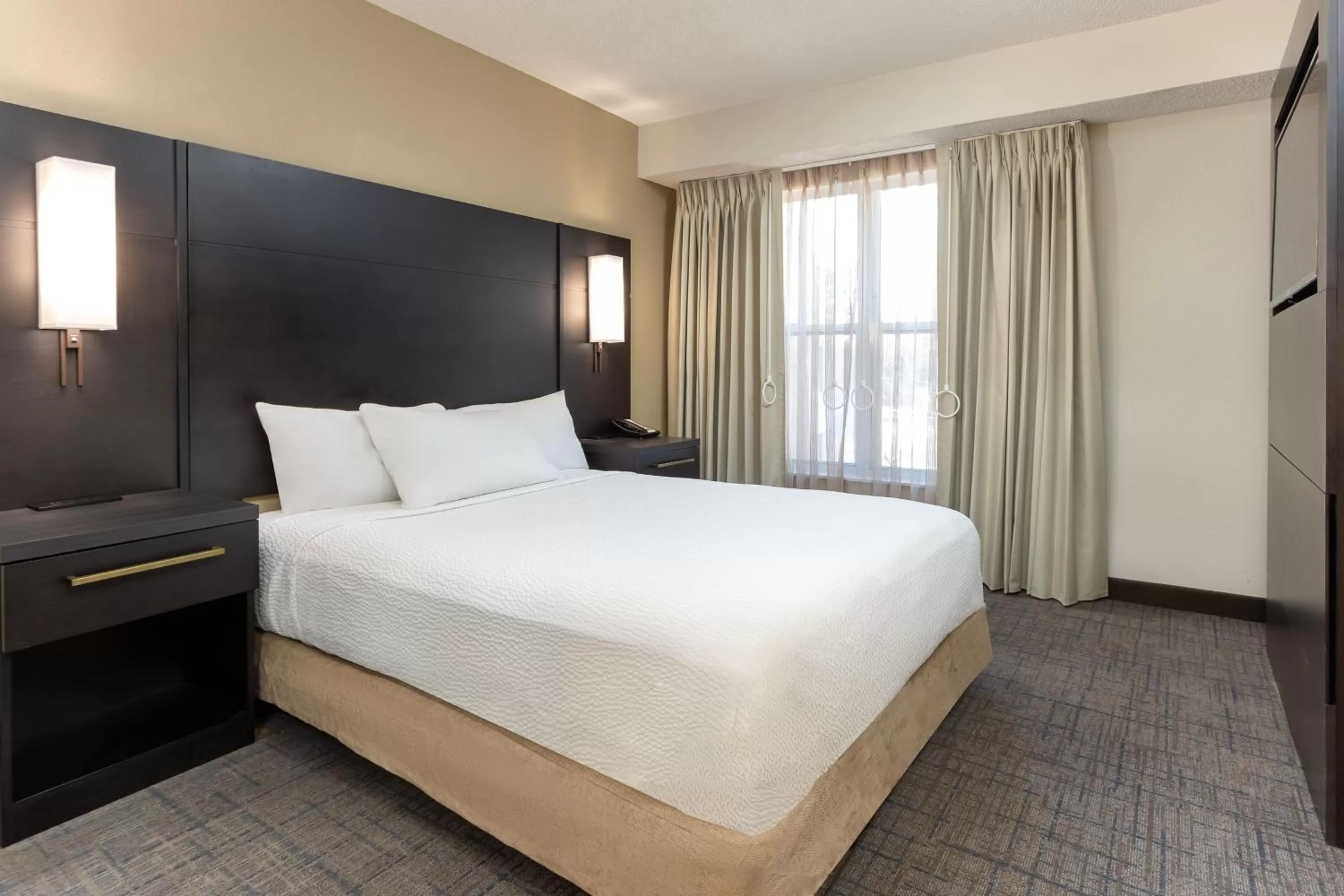 Bedroom, Bed in Residence Inn by Marriott North Little Rock