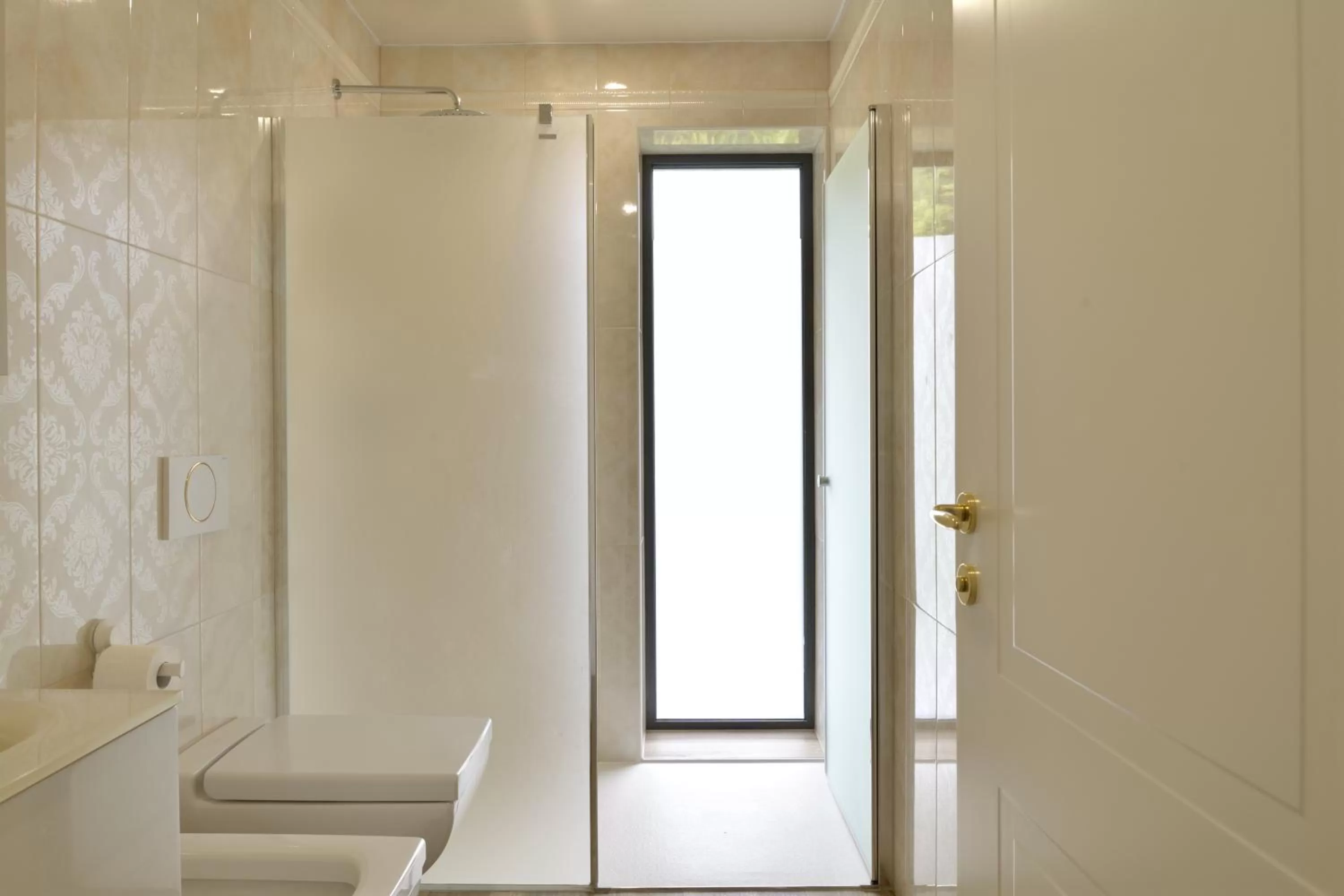 Shower in Villa Tatjana