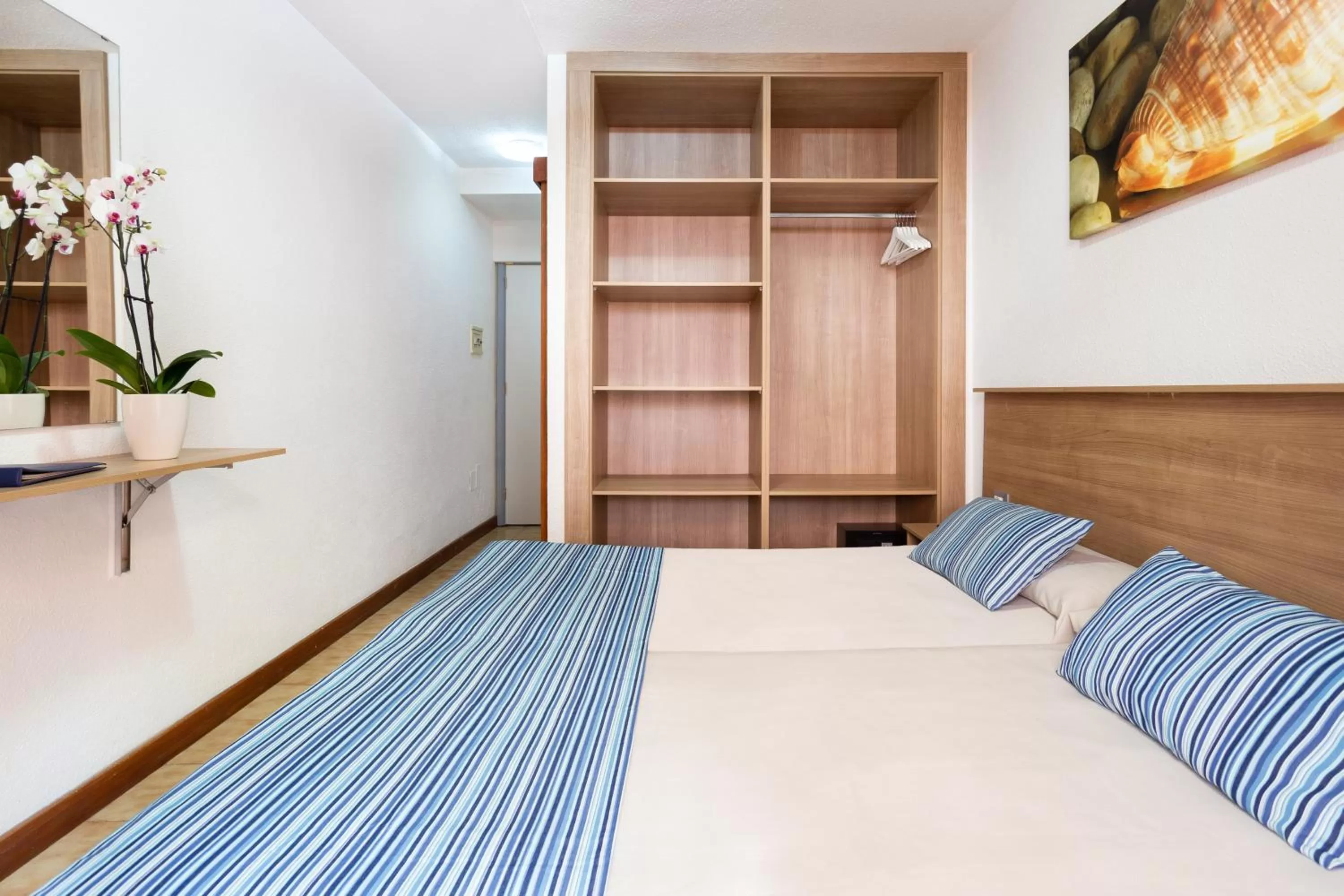 Bedroom, Bed in Globales Acuario