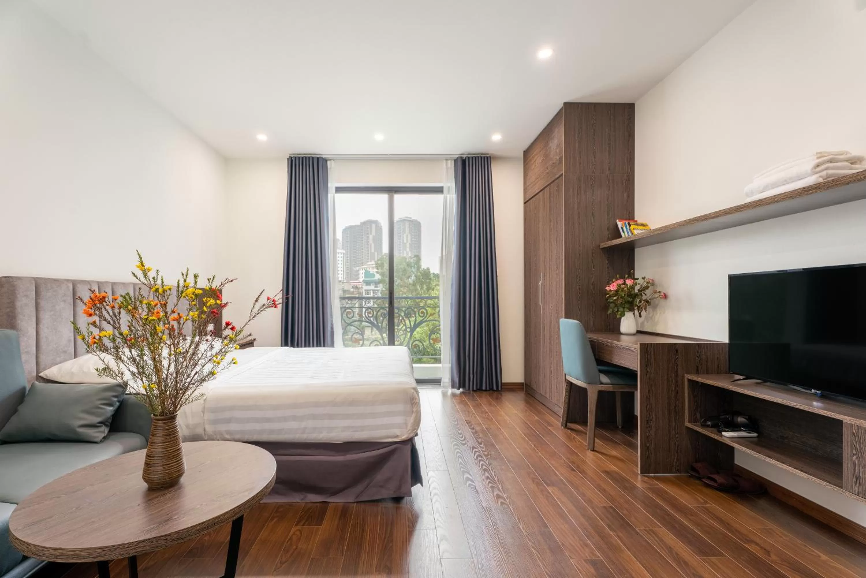 Apartment with Lake View in Granda Lake View Hotel & Apartment