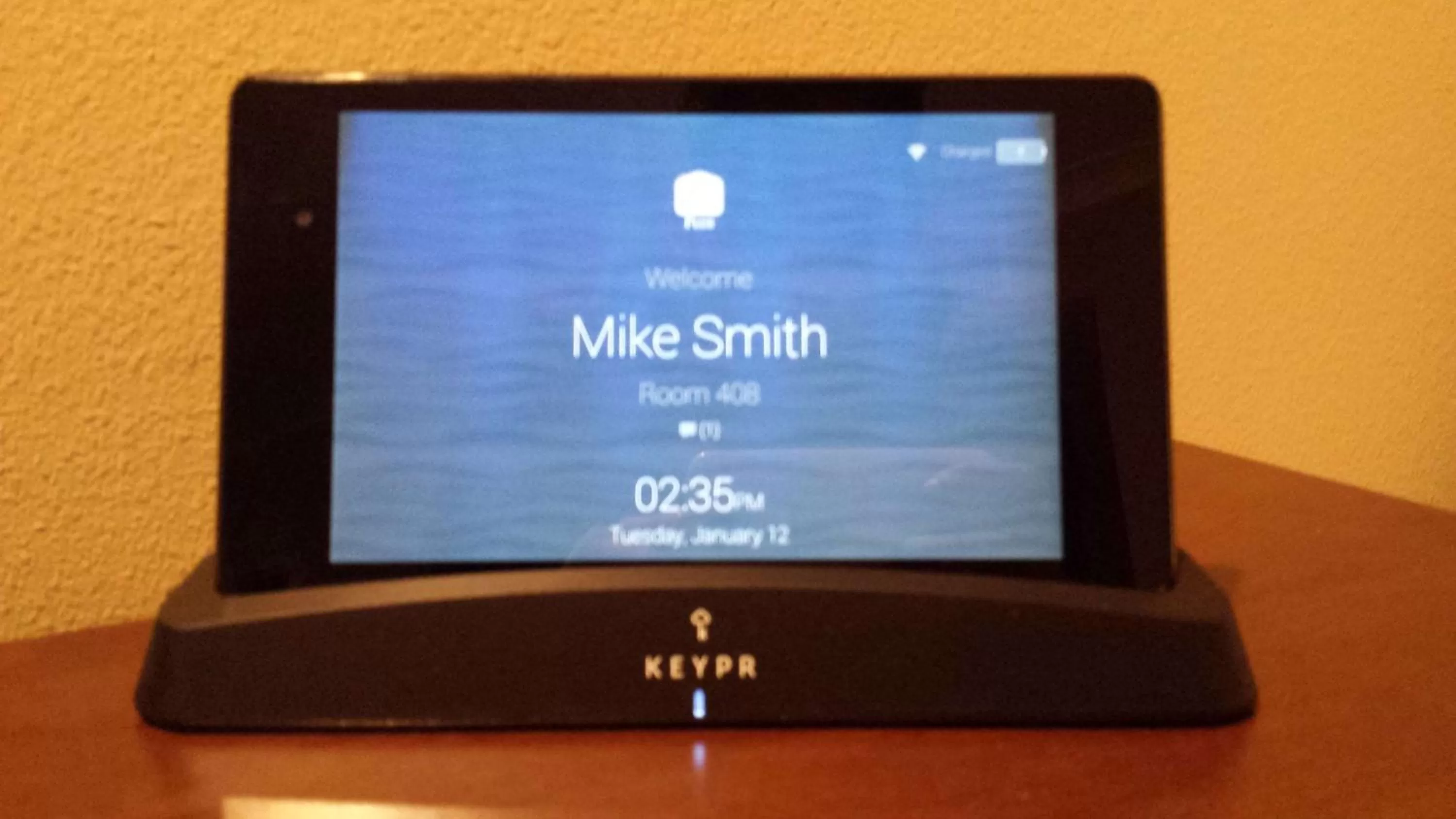 Queen Suite with Roll-In Shower - Mobility Access in Best Western PLUS Avita Suites