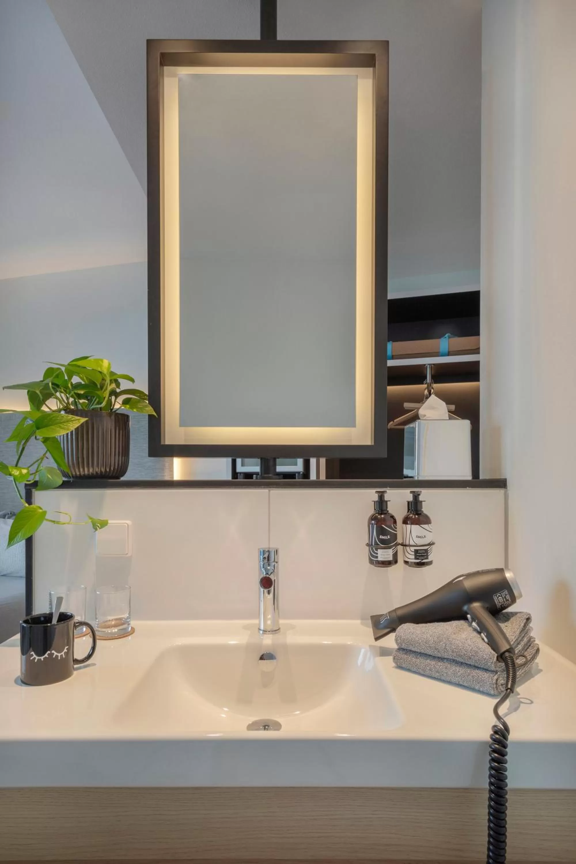 Bathroom in INNSiDE by Meliá Amsterdam