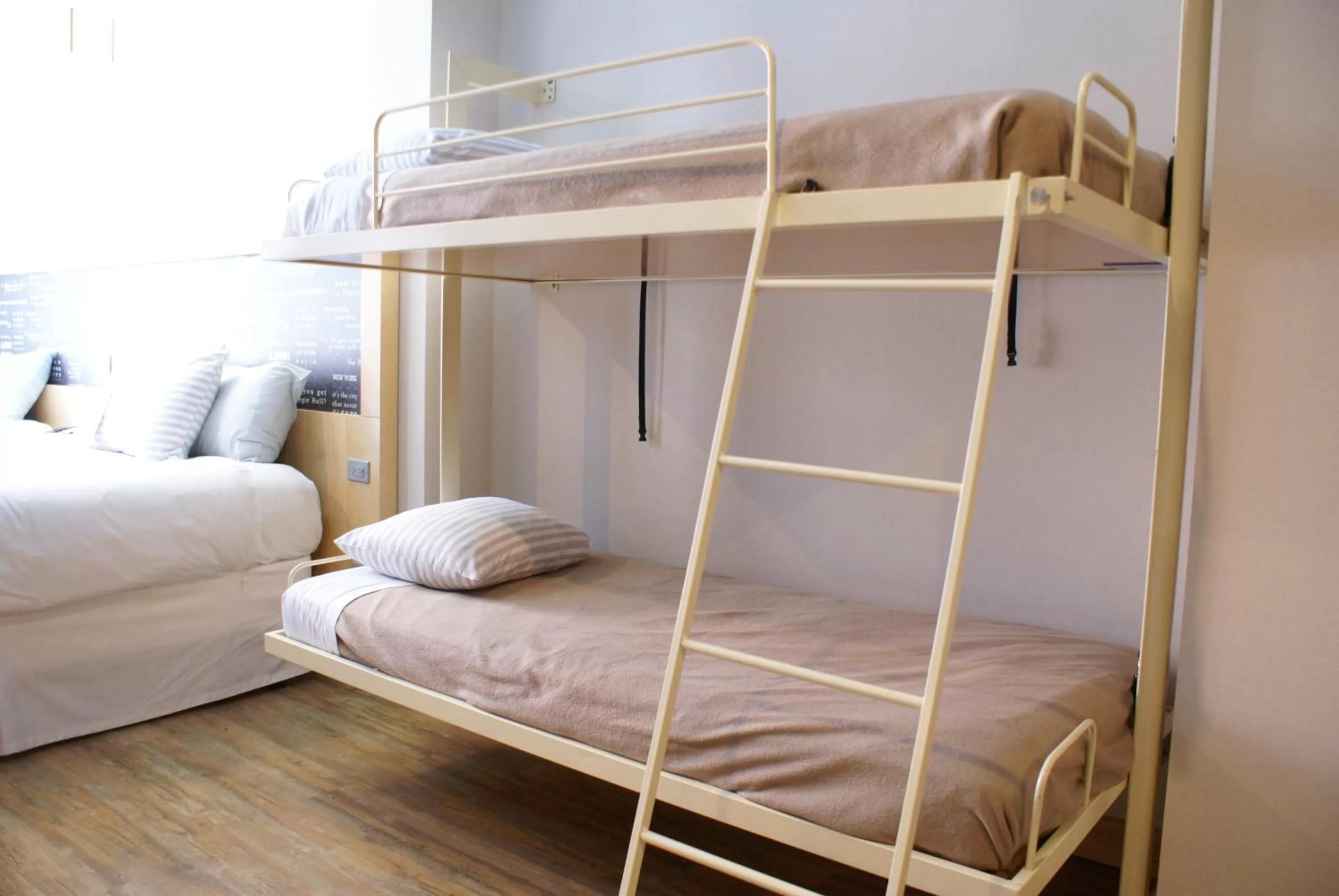 bunk bed, Bed in TRYP by Wyndham New York City Times Square - Midtown