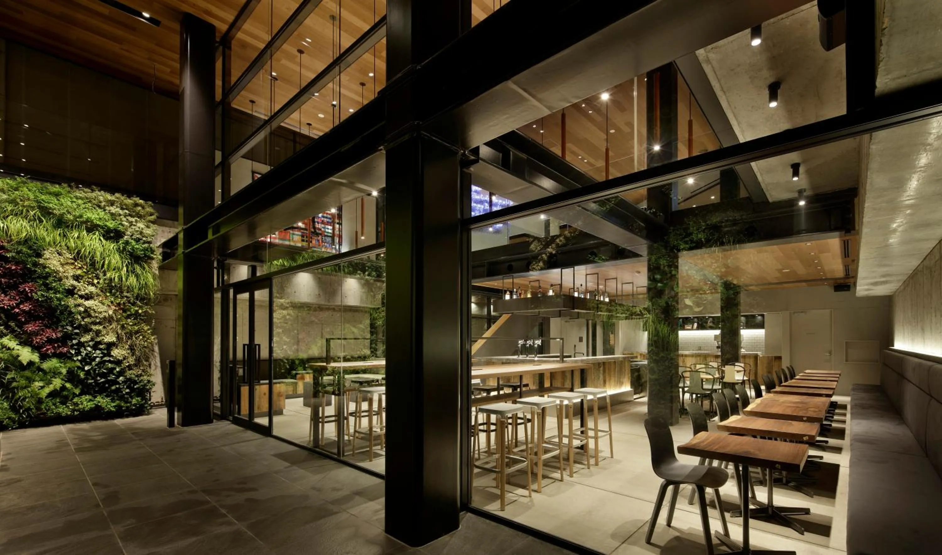 Property building in Piece Hostel Sanjo