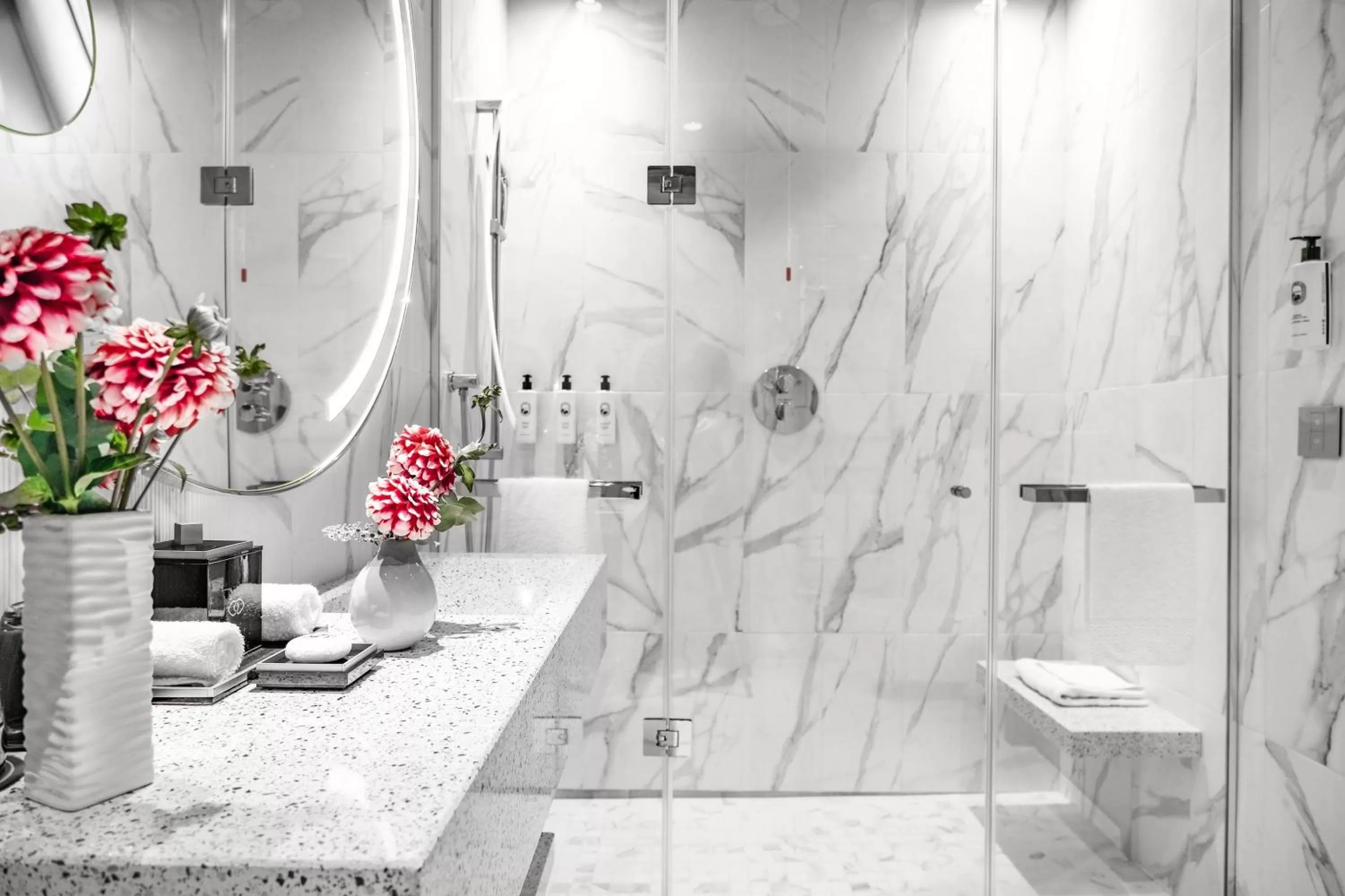 Toilet in Sofitel Roma Villa Borghese