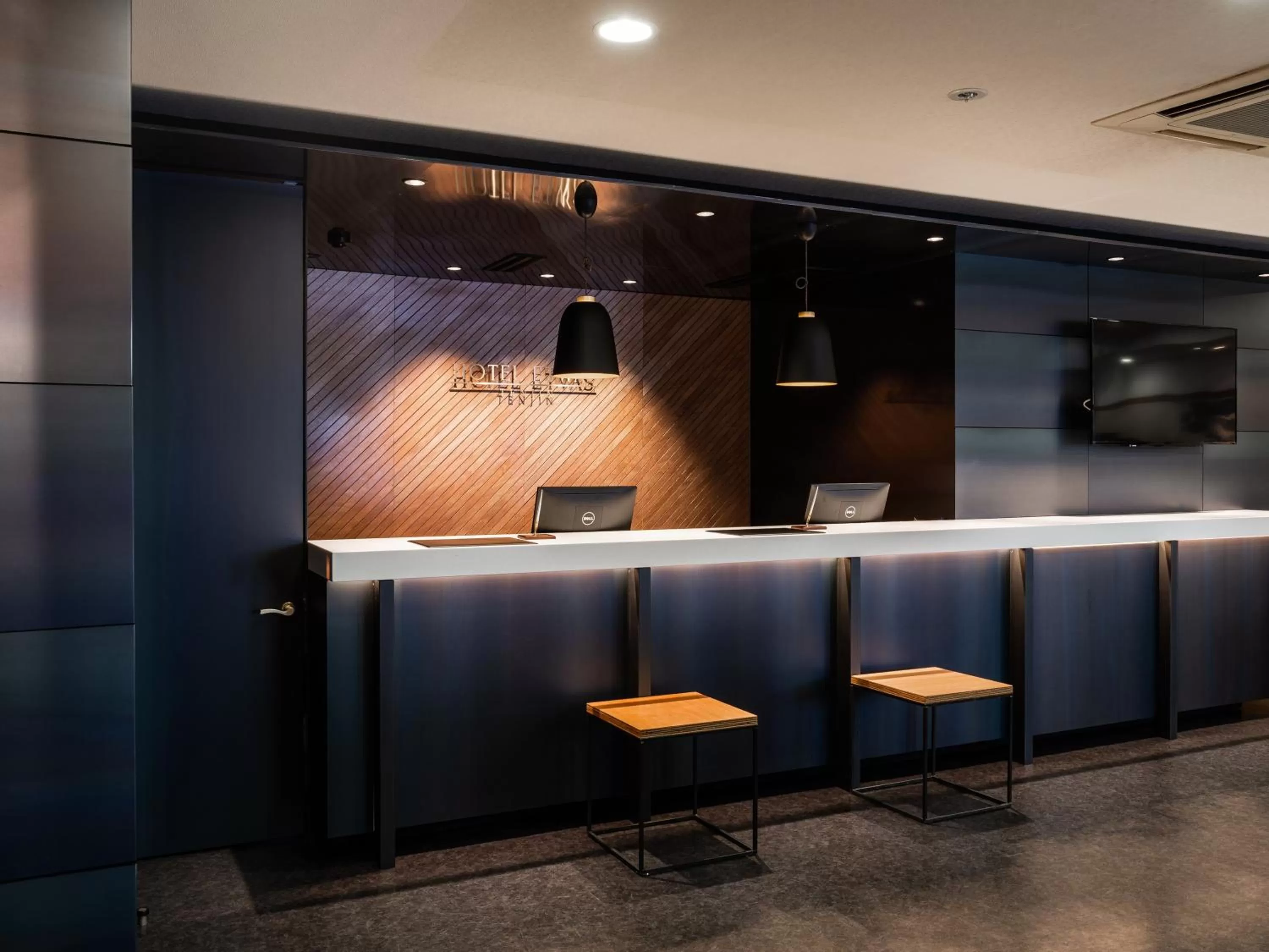 Communal lounge/ TV room in Hotel Etwas Tenjin