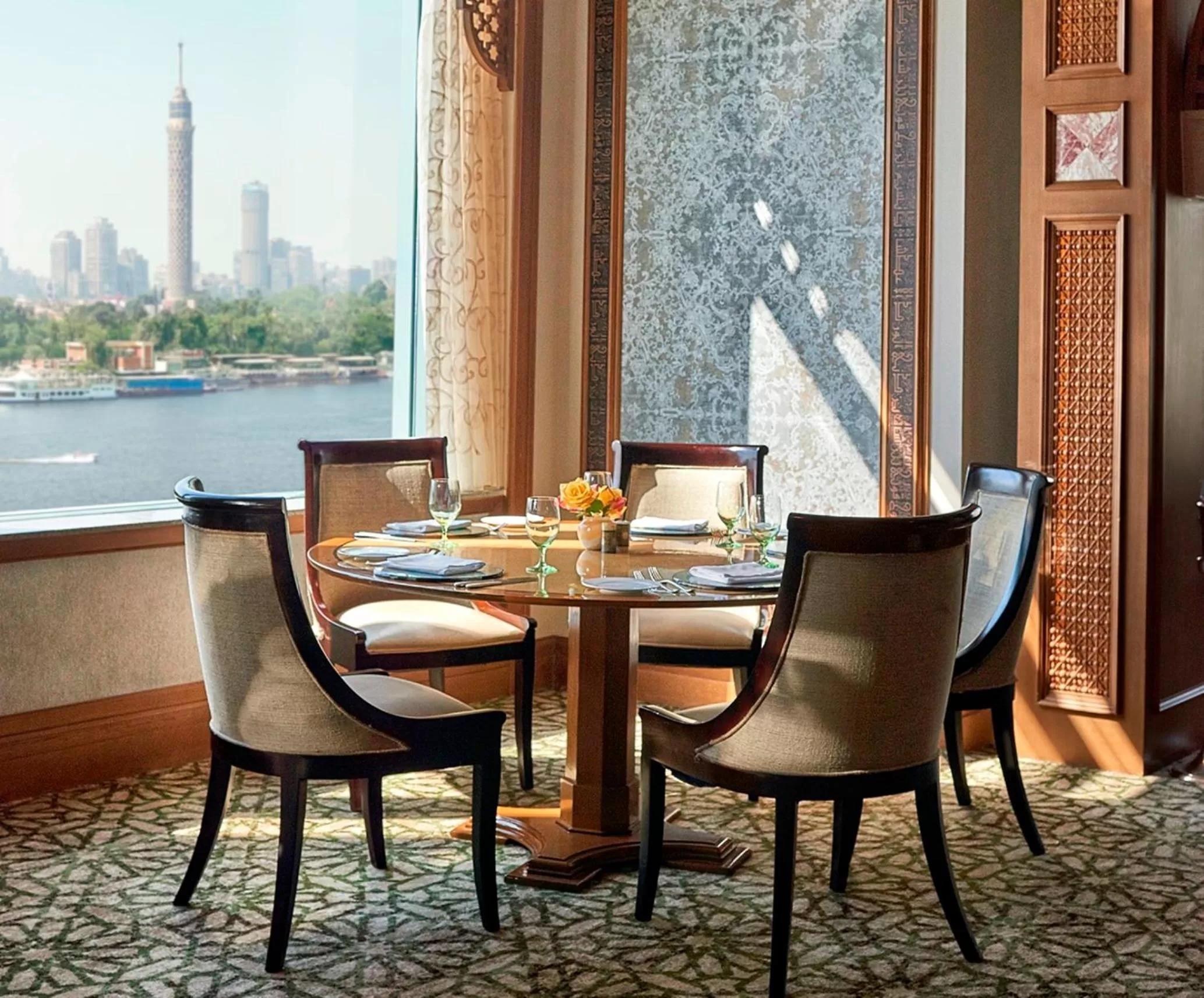 Restaurant/places to eat in Four Seasons Hotel Cairo at Nile Plaza
