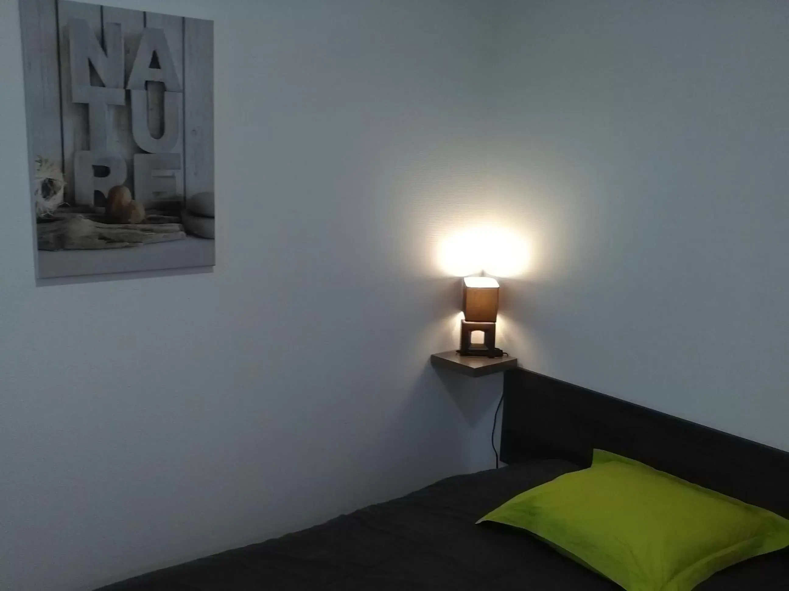 Single Room in L Etoile d'Argent Single Room in L Etoile d'Argent