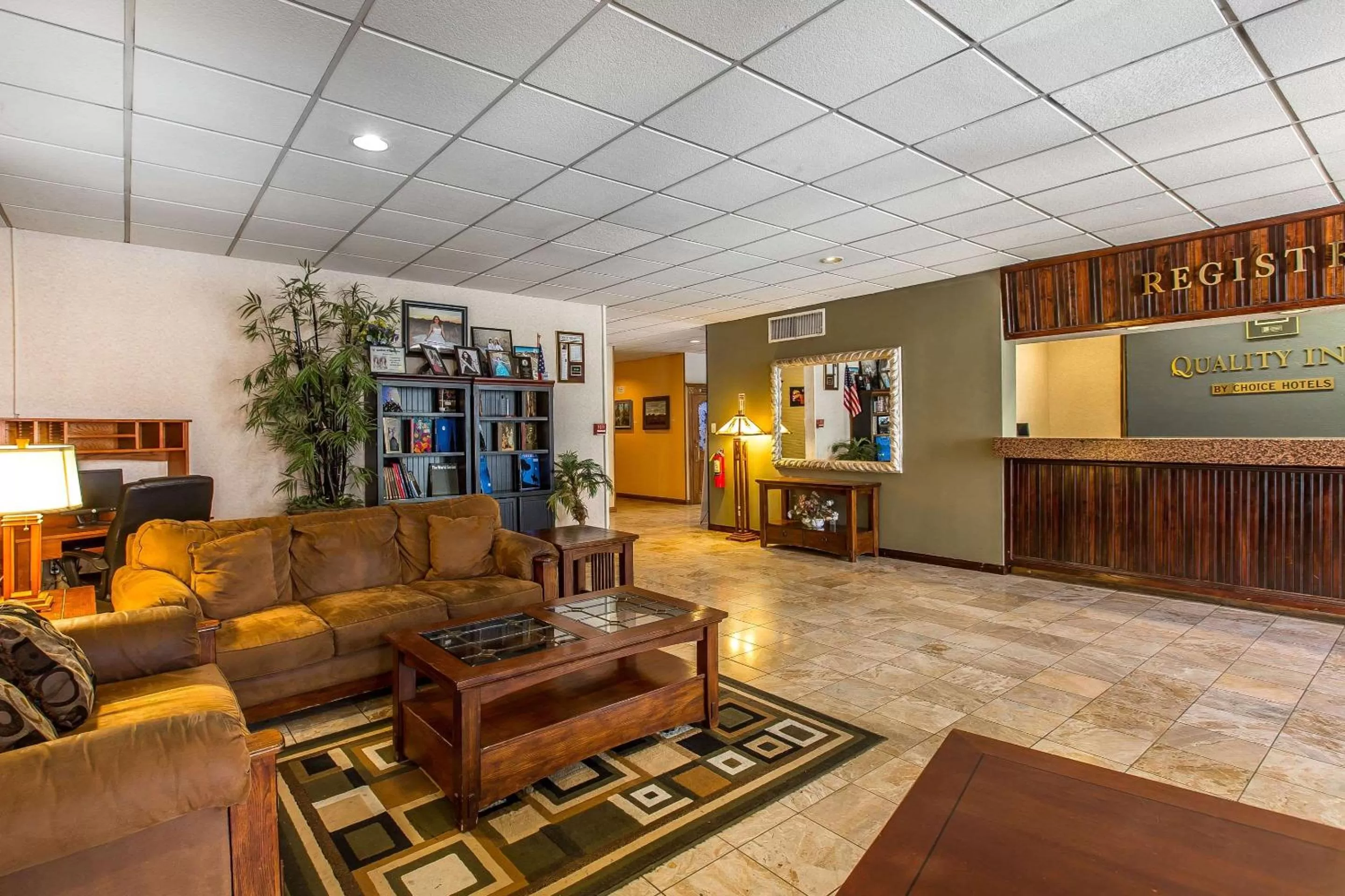 Lobby or reception in Quality Inn On Historic Route 66