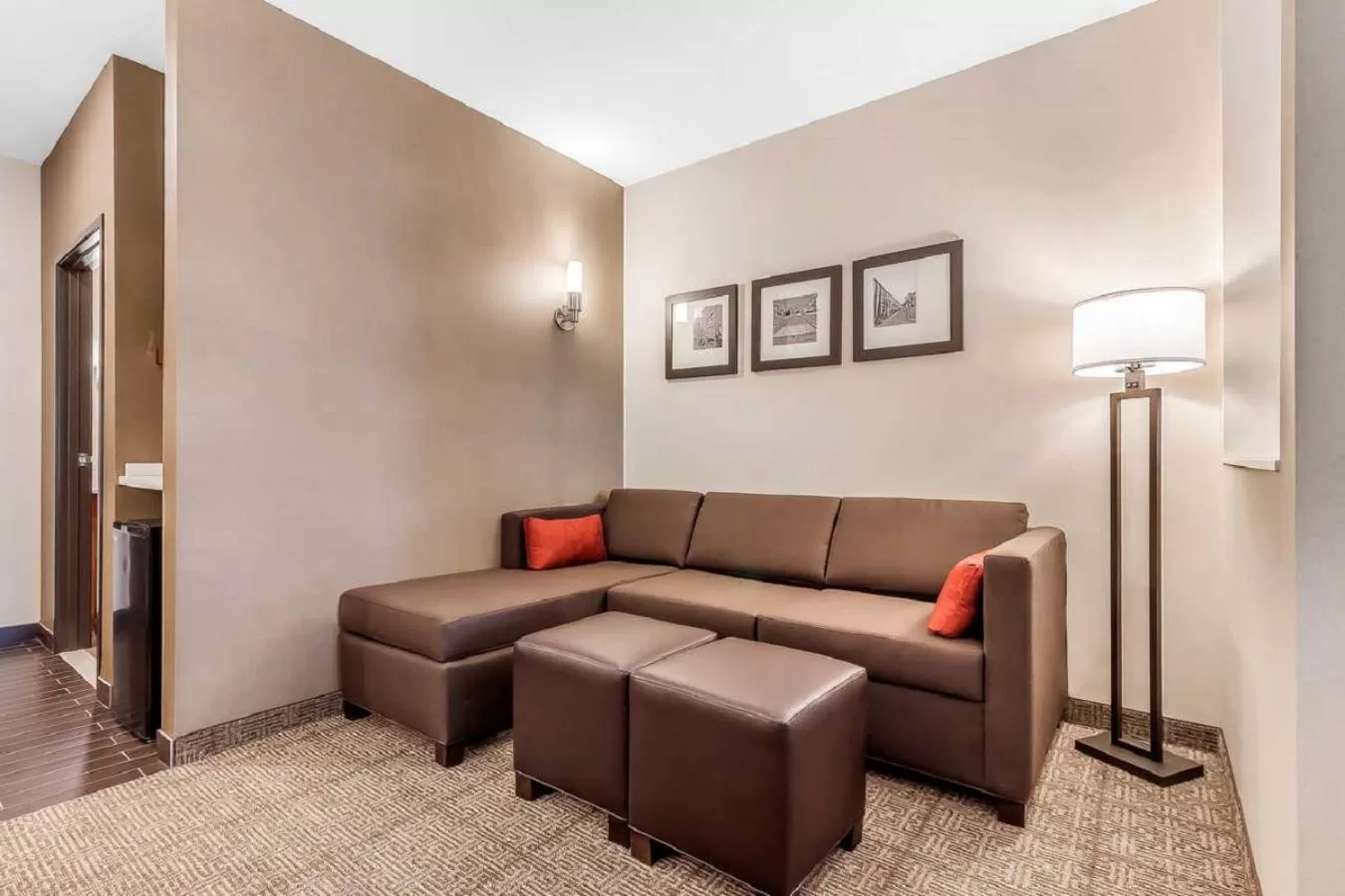Seating area in Comfort Suites