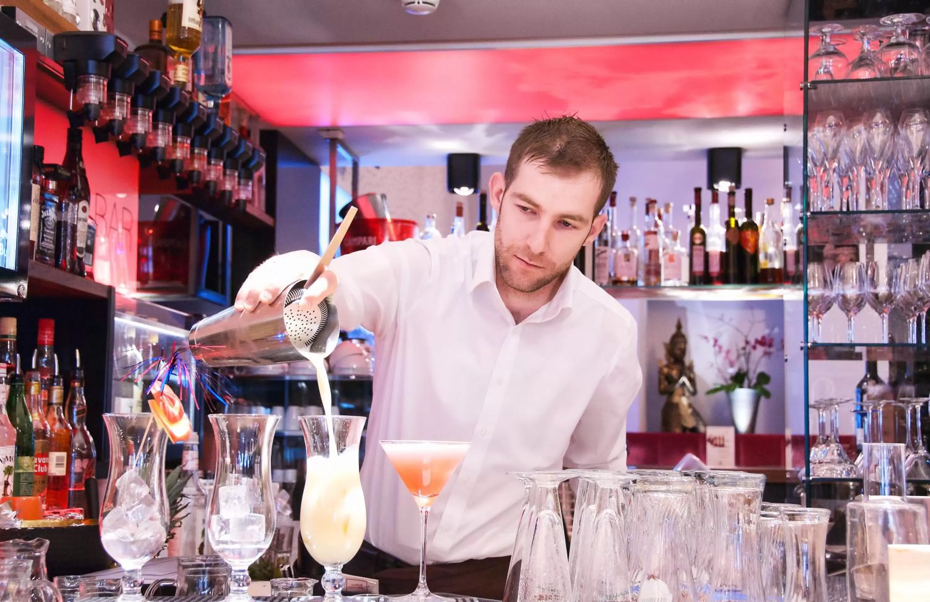 People in Hotel Mader