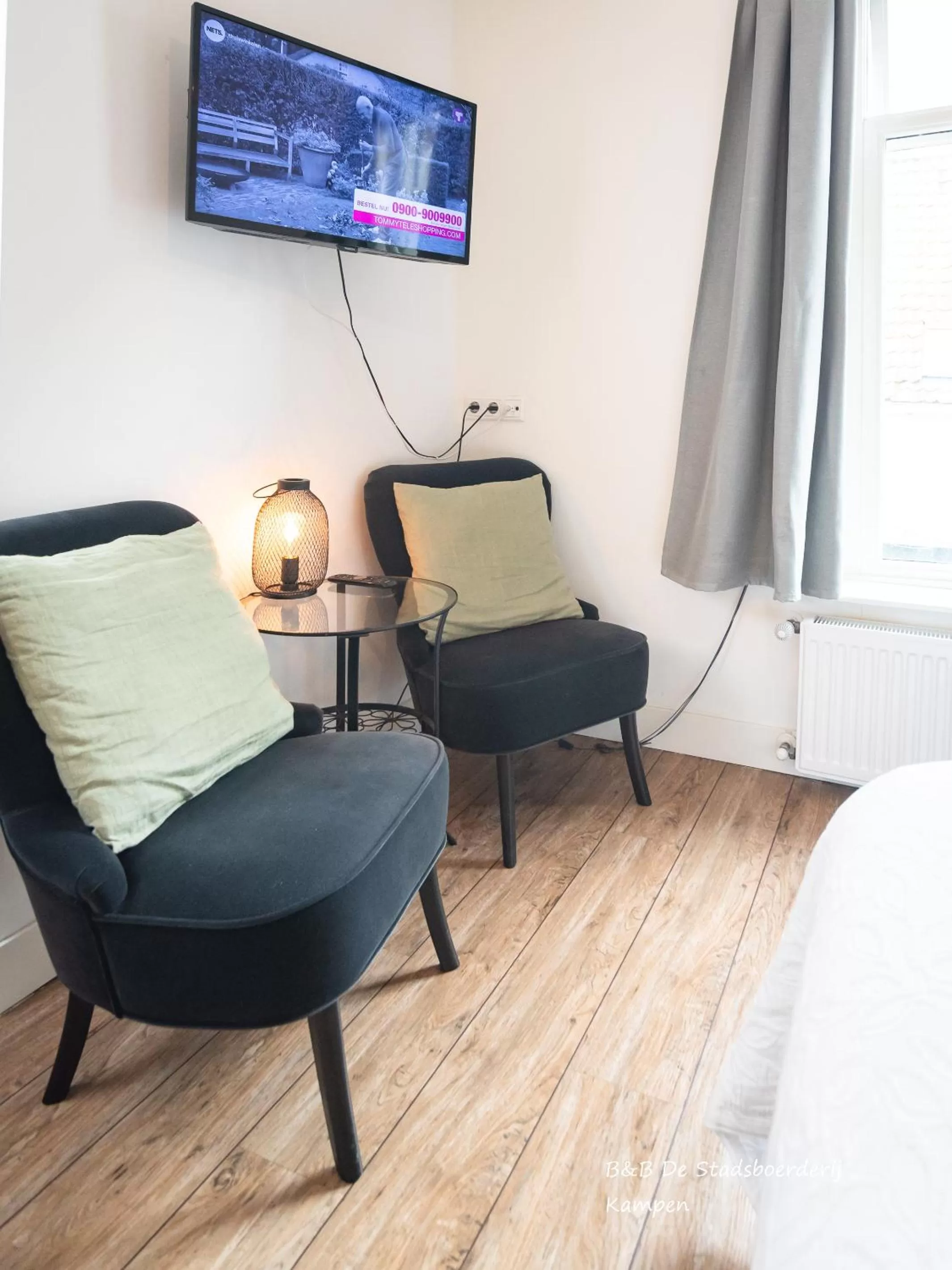 Seating area in De Stadsboerderij