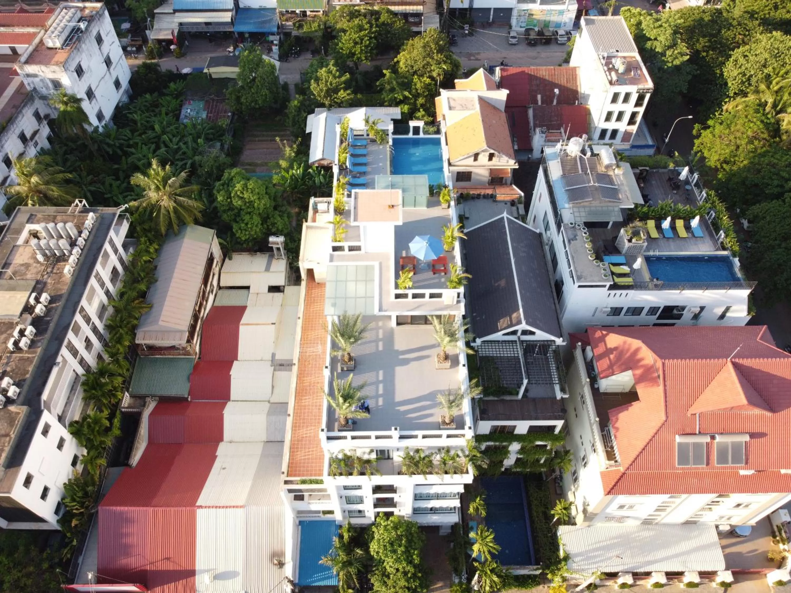 Neighbourhood, Bird's-eye View in Homewood Hotel