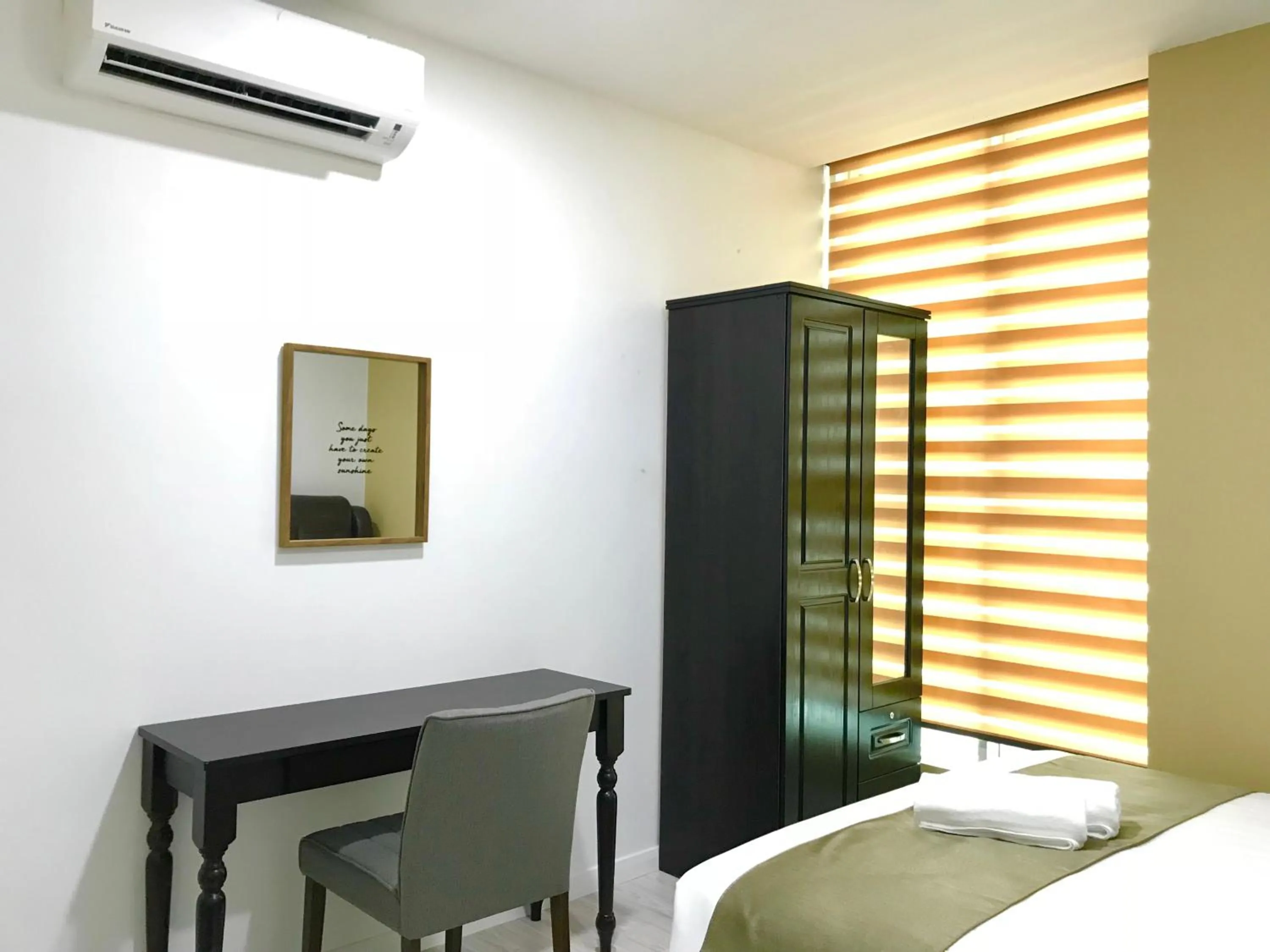 Bed in Sunset Seaview Vacation Condos @ Infinity Avenue