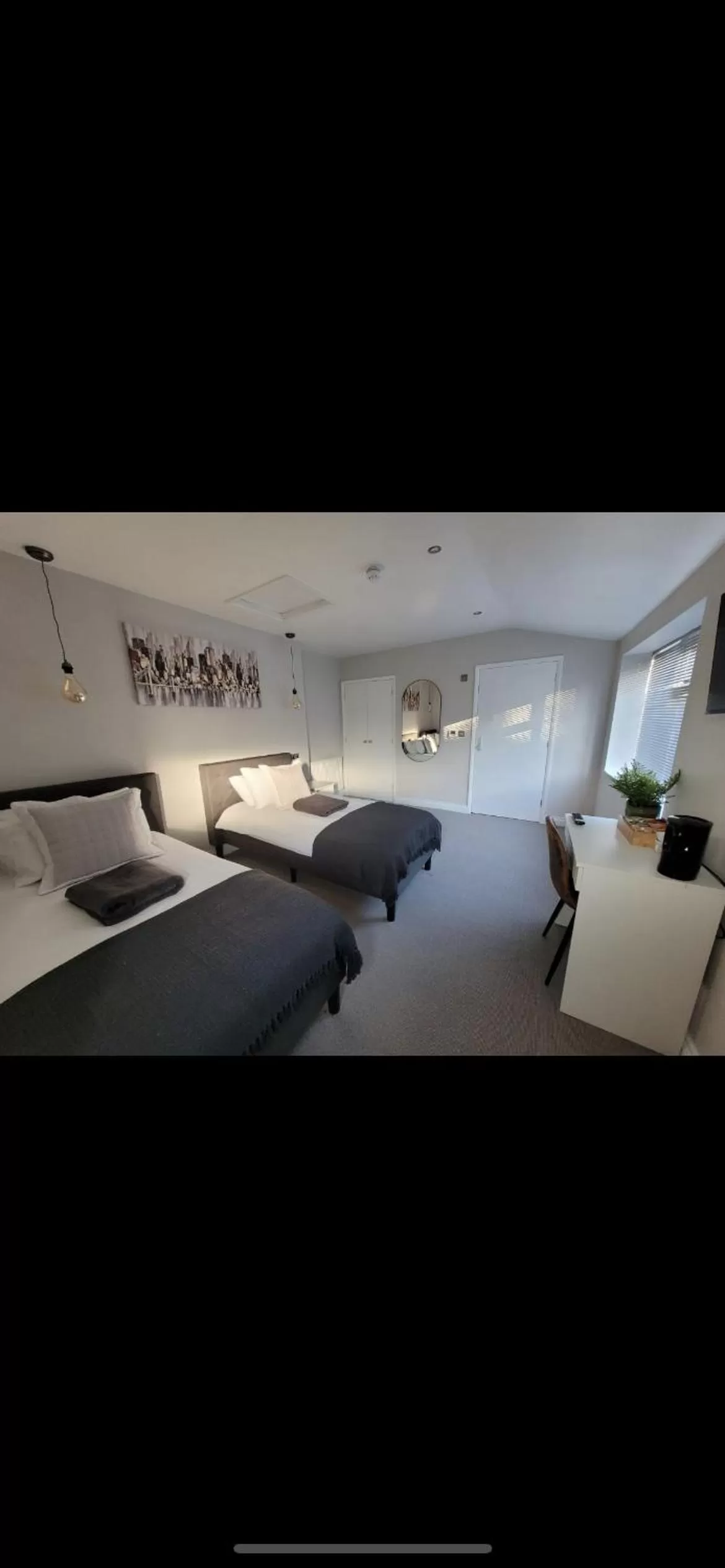 Double or Twin Room with Private Bathroom in The Station Restaurant & Bar