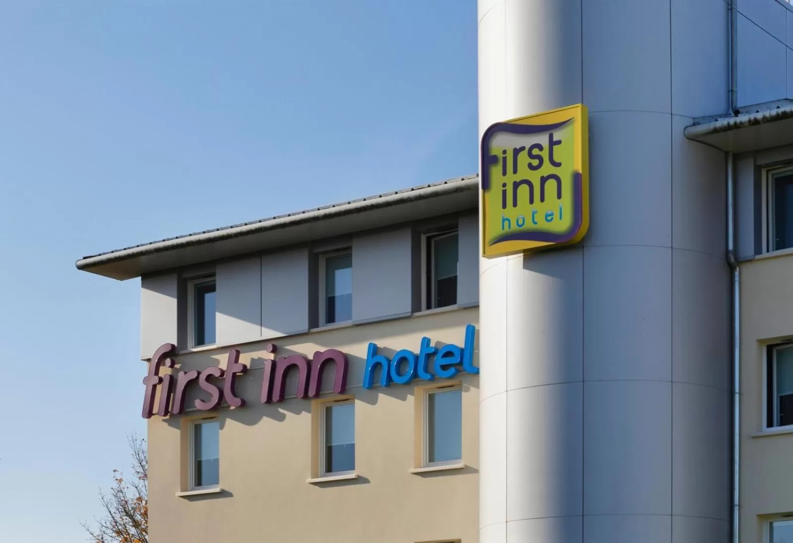 Property building in First Inn Hotel Paris Sud Les Ulis