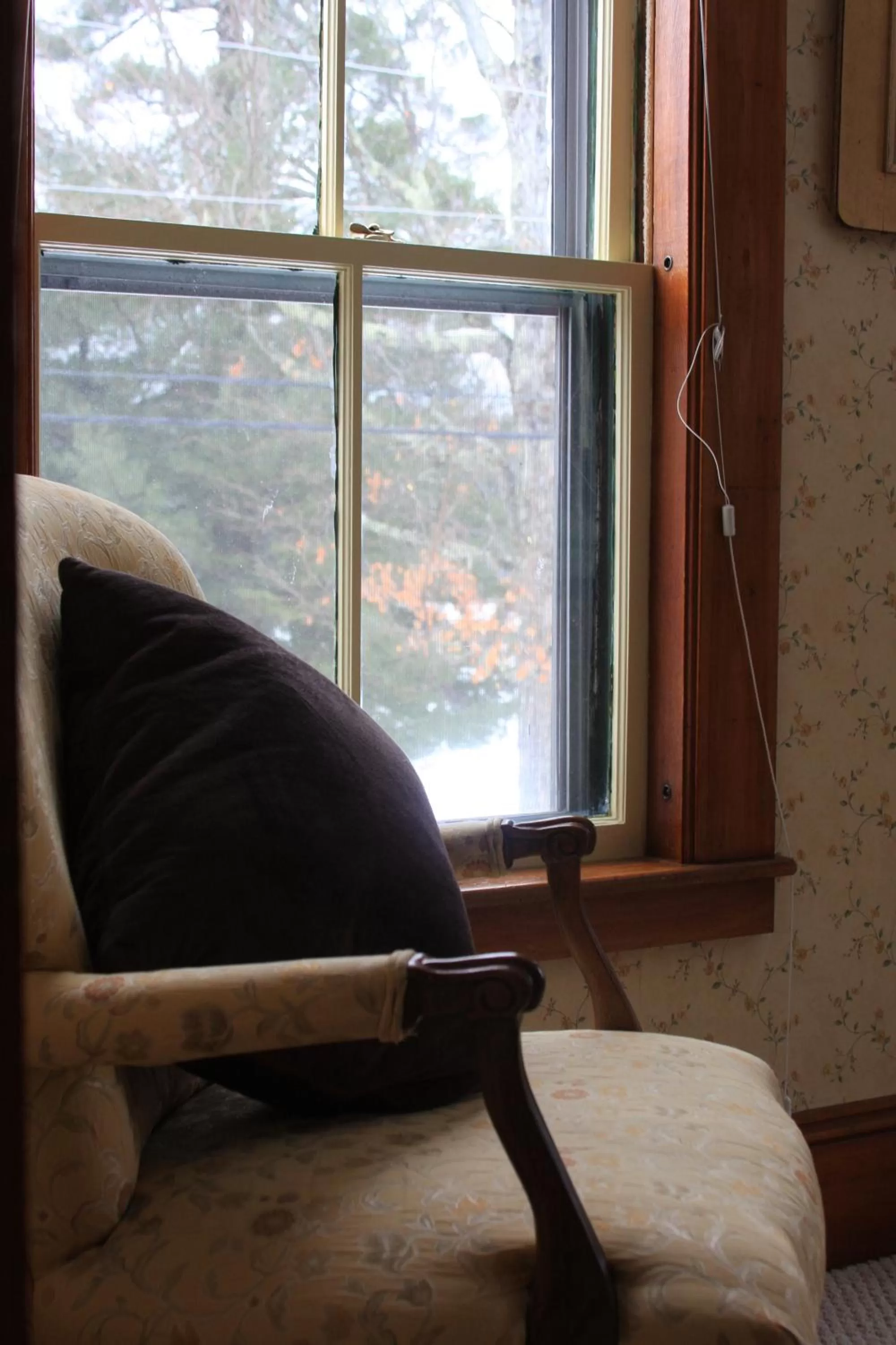 Decorative detail in Follansbee Inn